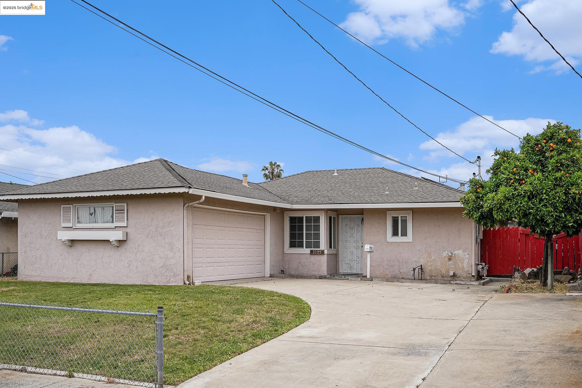 2135 Marsh Ave