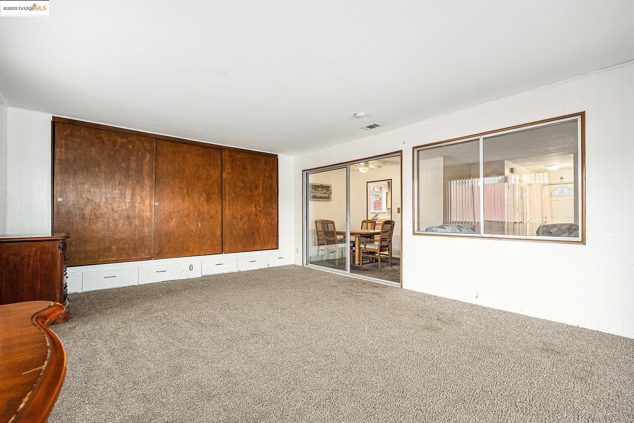2135 Marsh Ave
