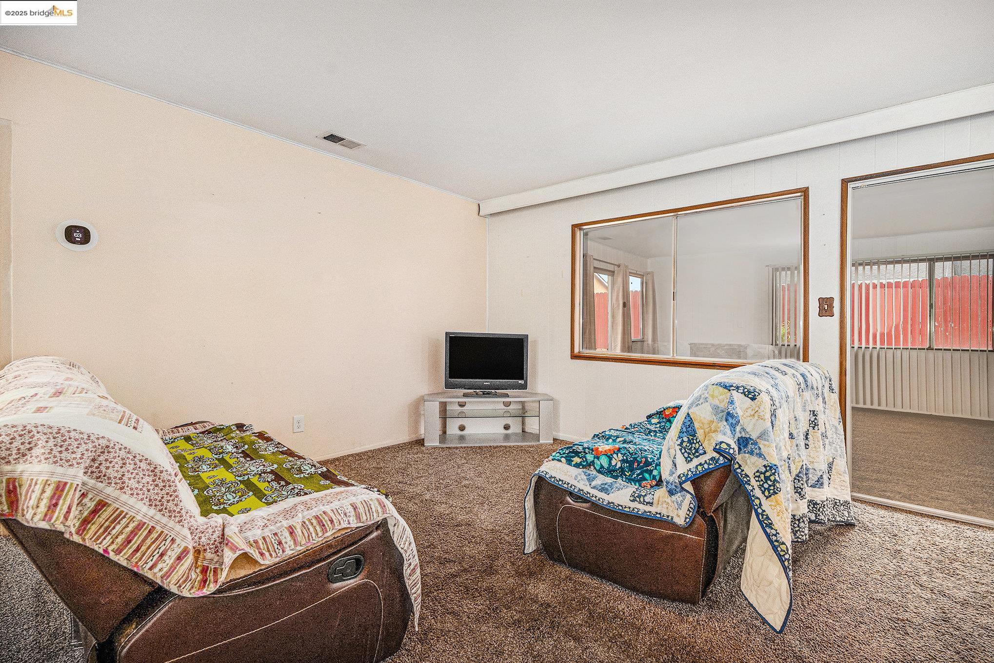 2135 Marsh Ave