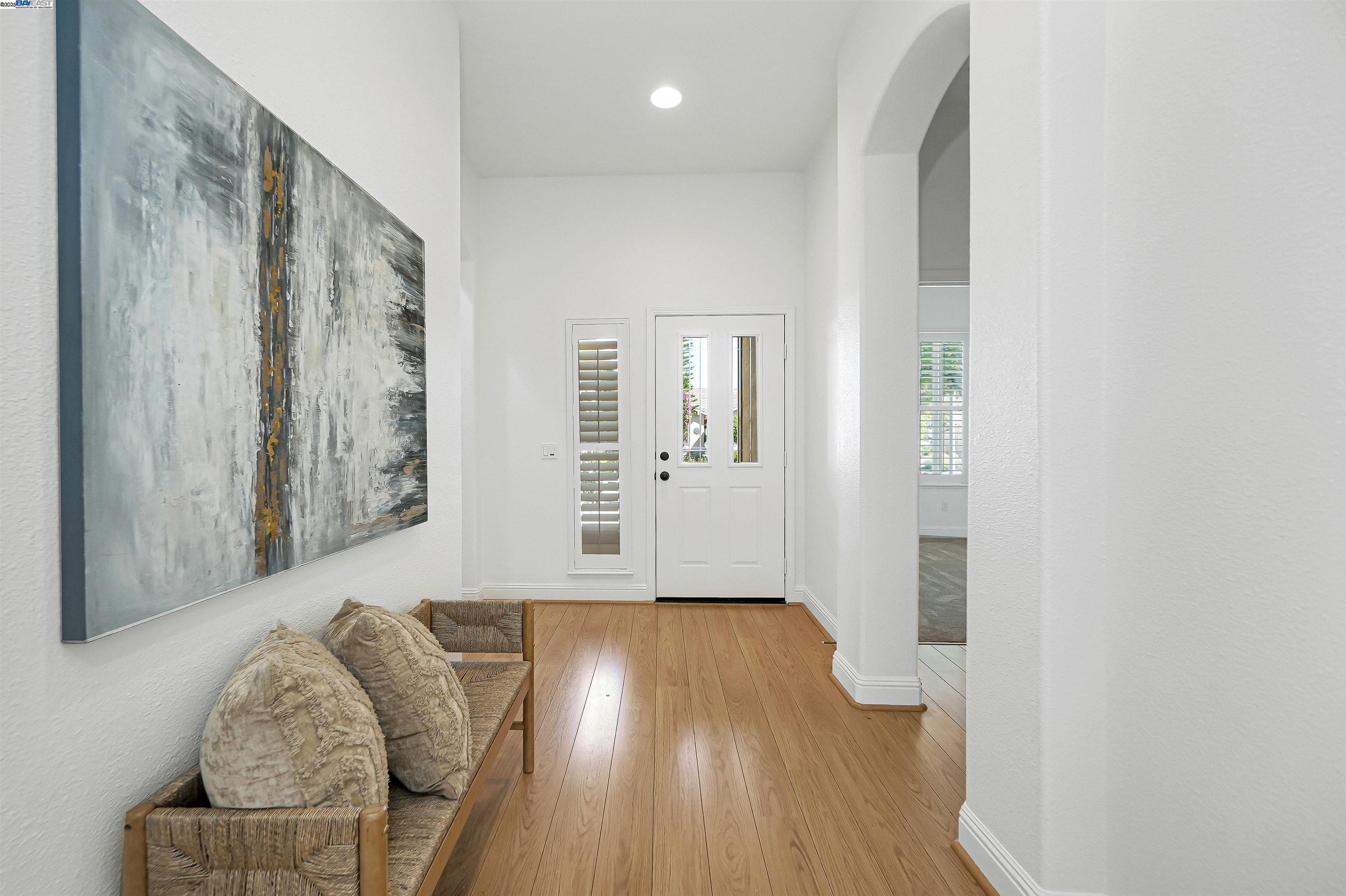 605 Pomona Dr