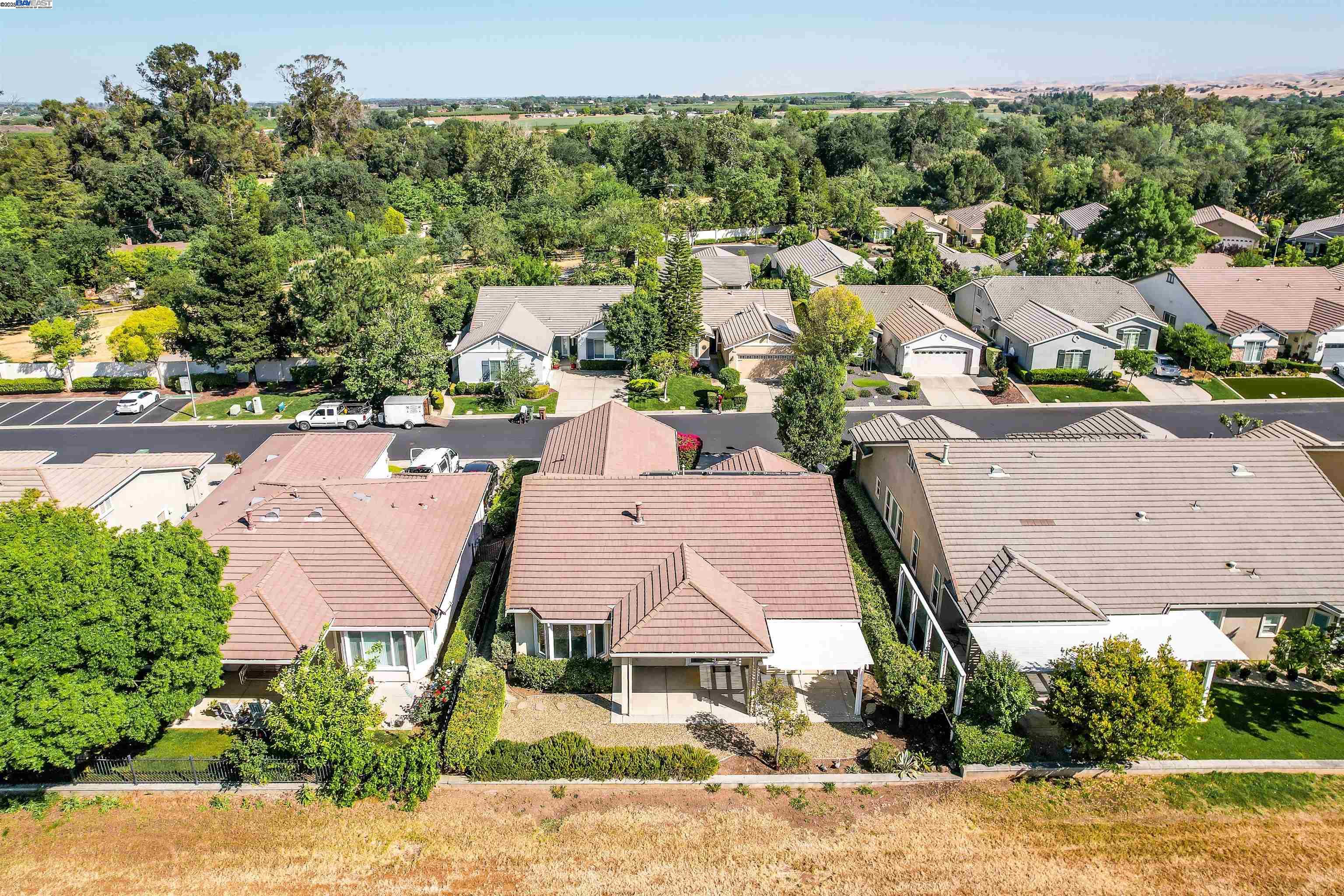 605 Pomona Dr