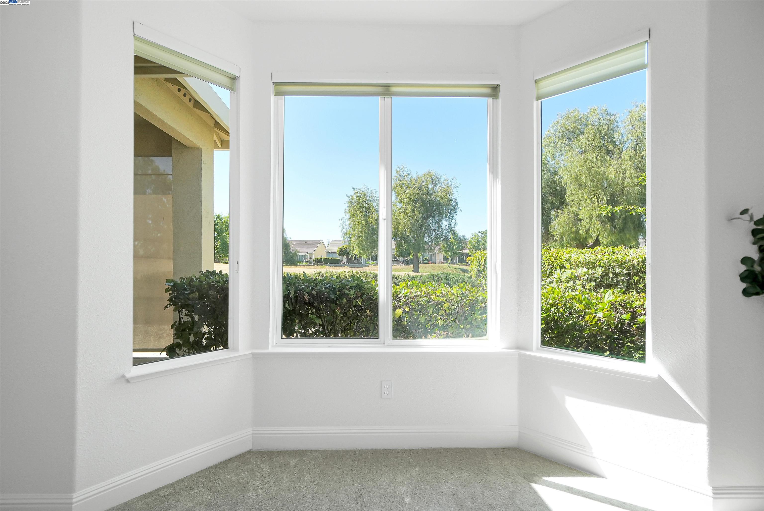 605 Pomona Dr