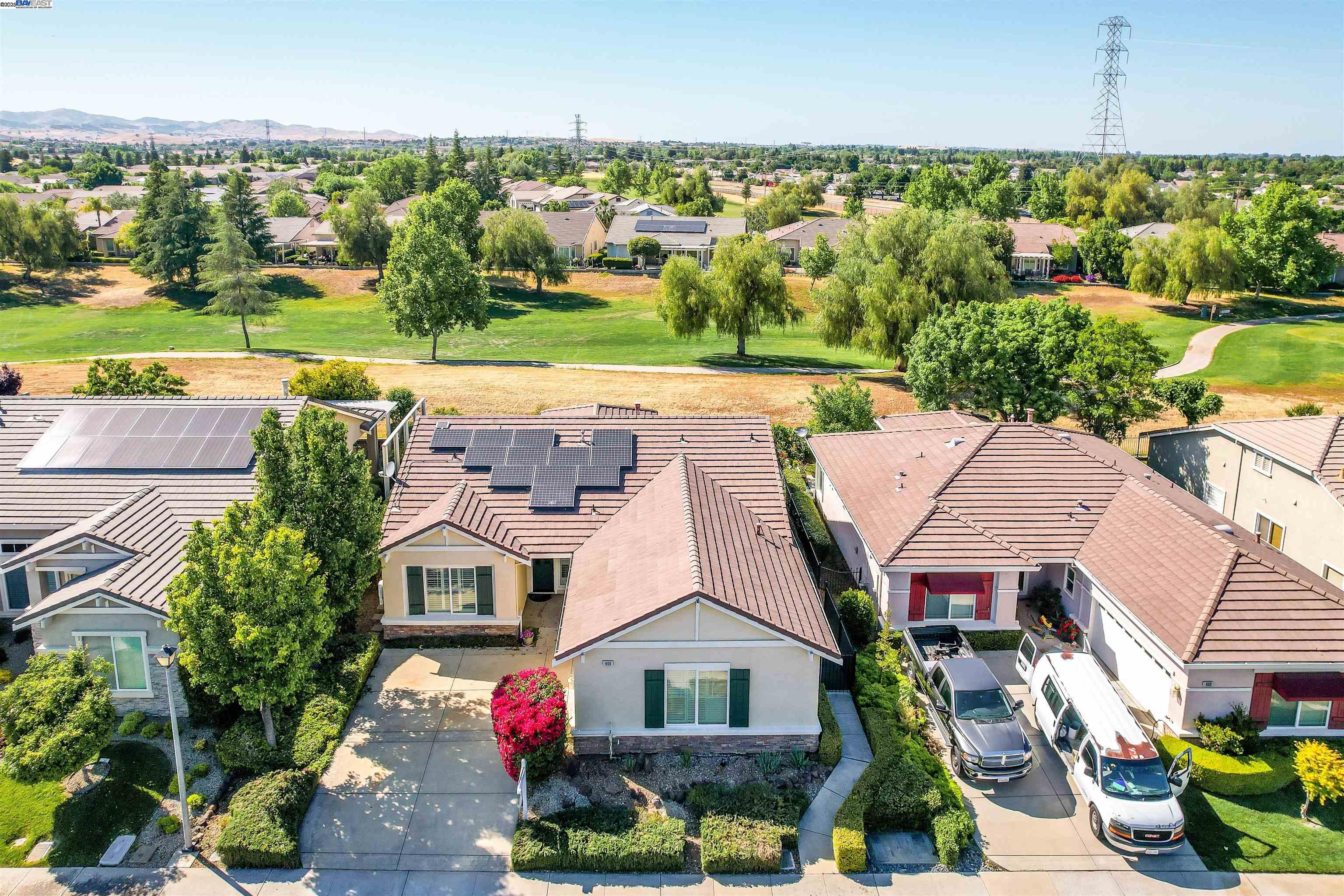 605 Pomona Dr