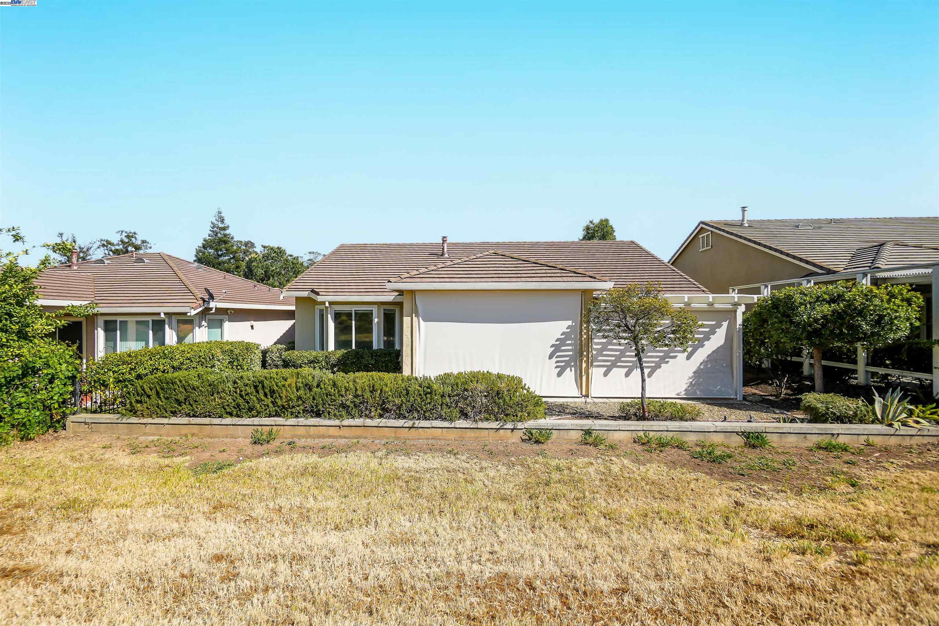 605 Pomona Dr