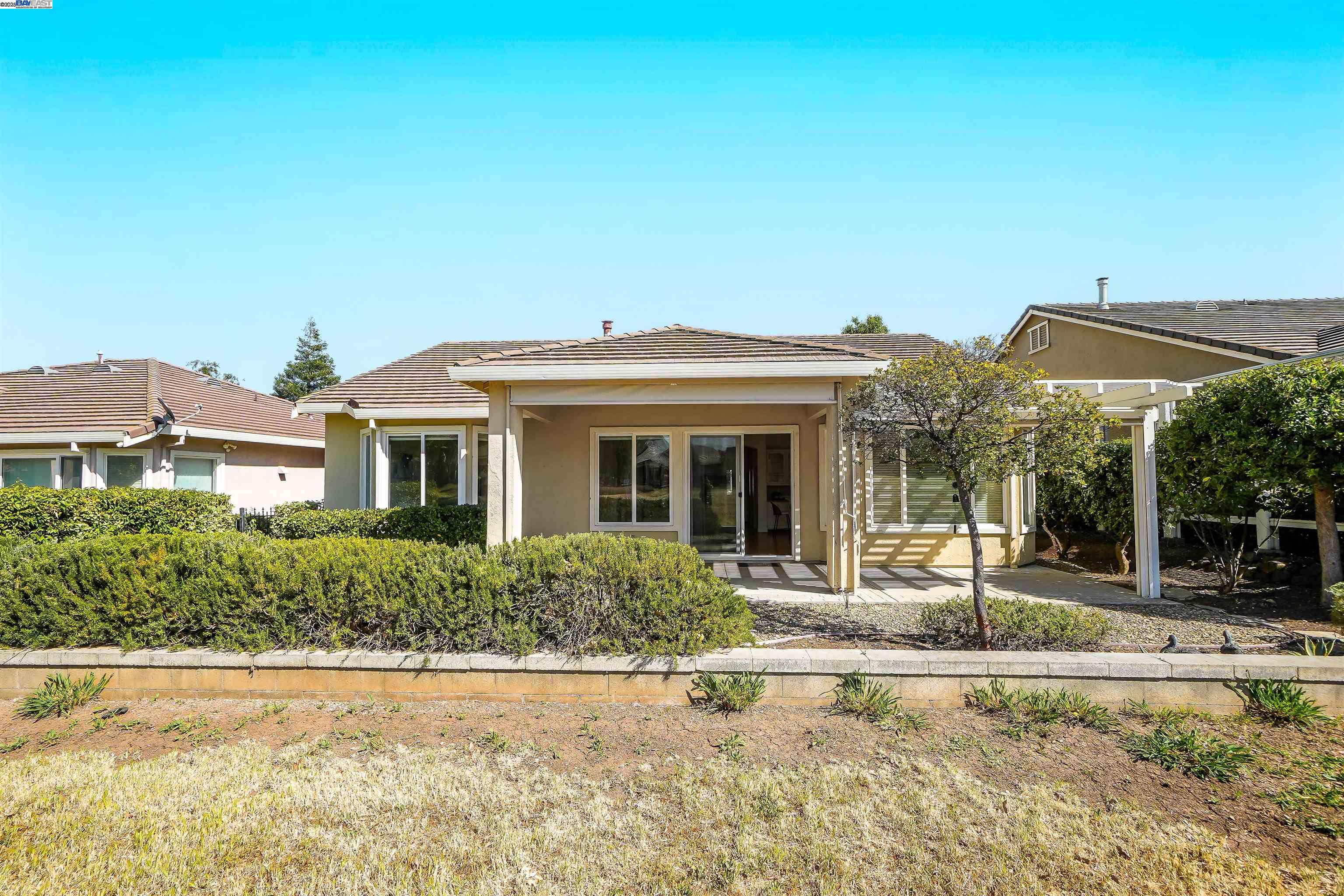 605 Pomona Dr