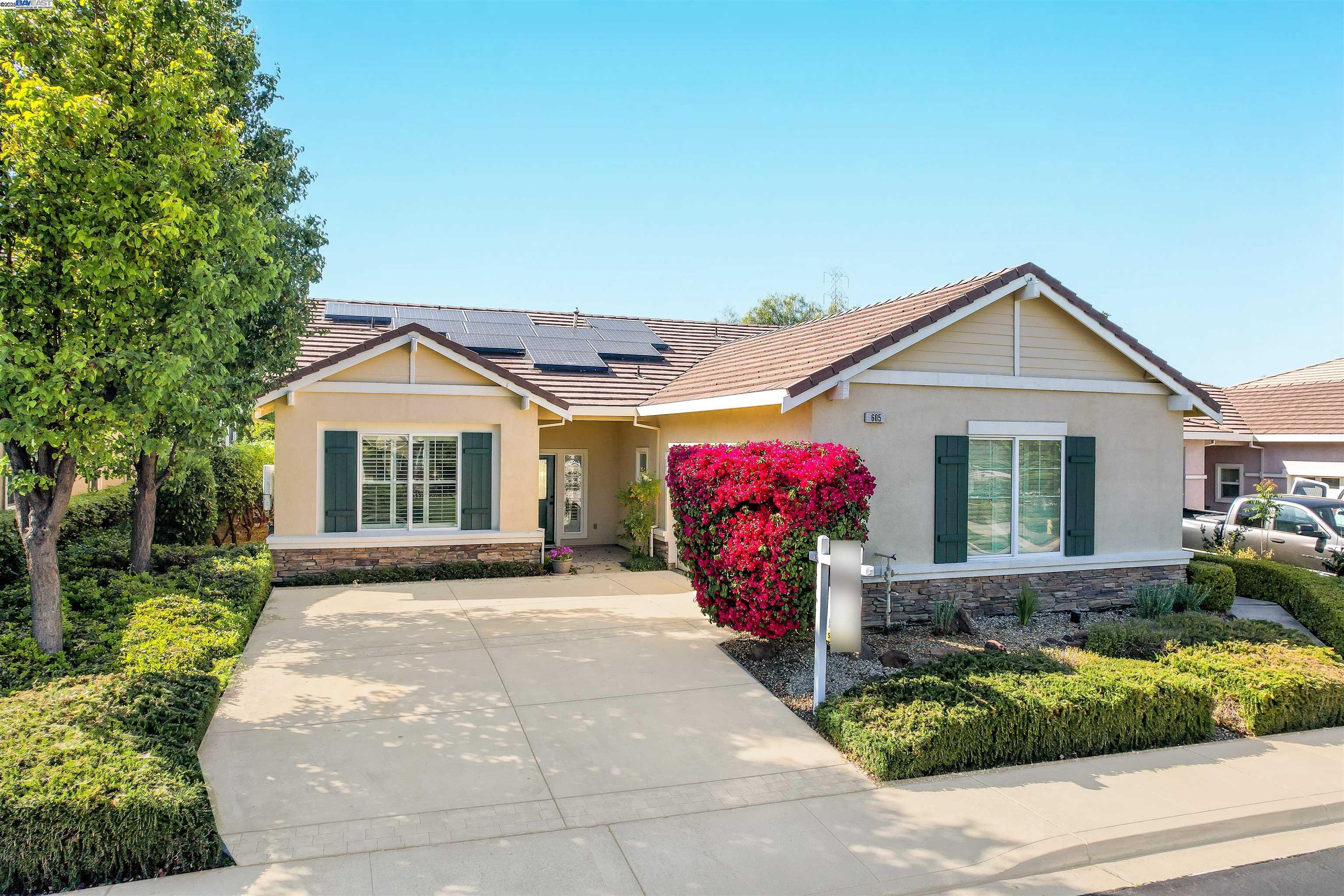 605 Pomona Dr