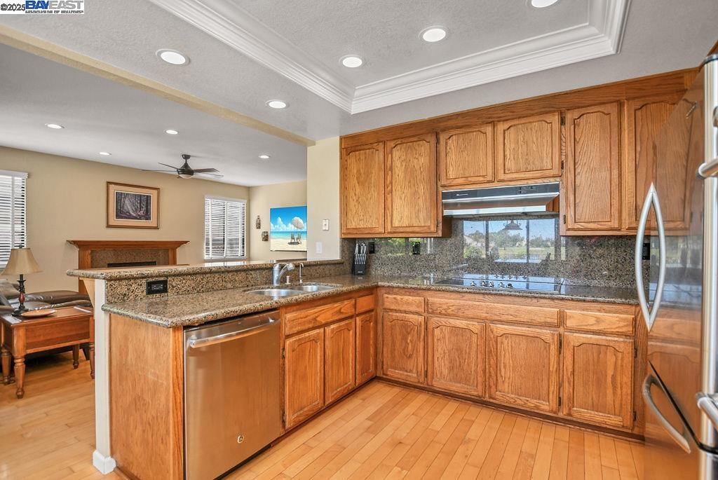 5160 Edgeview Dr