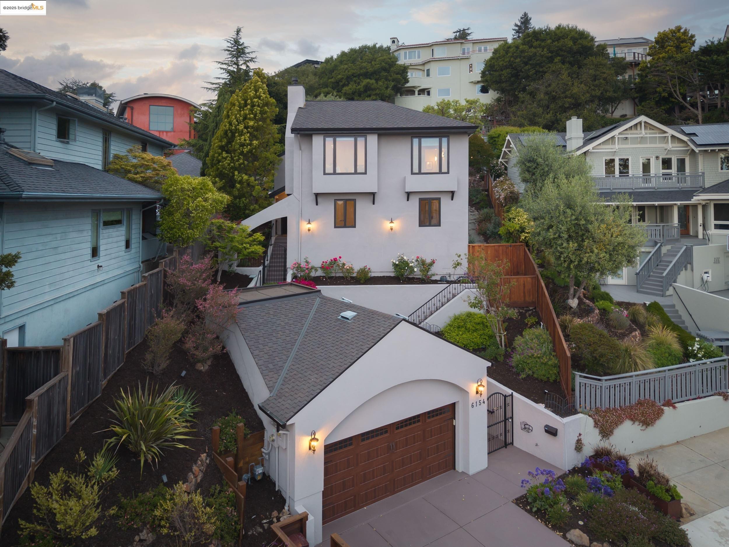 6154 Buena Vista Ave