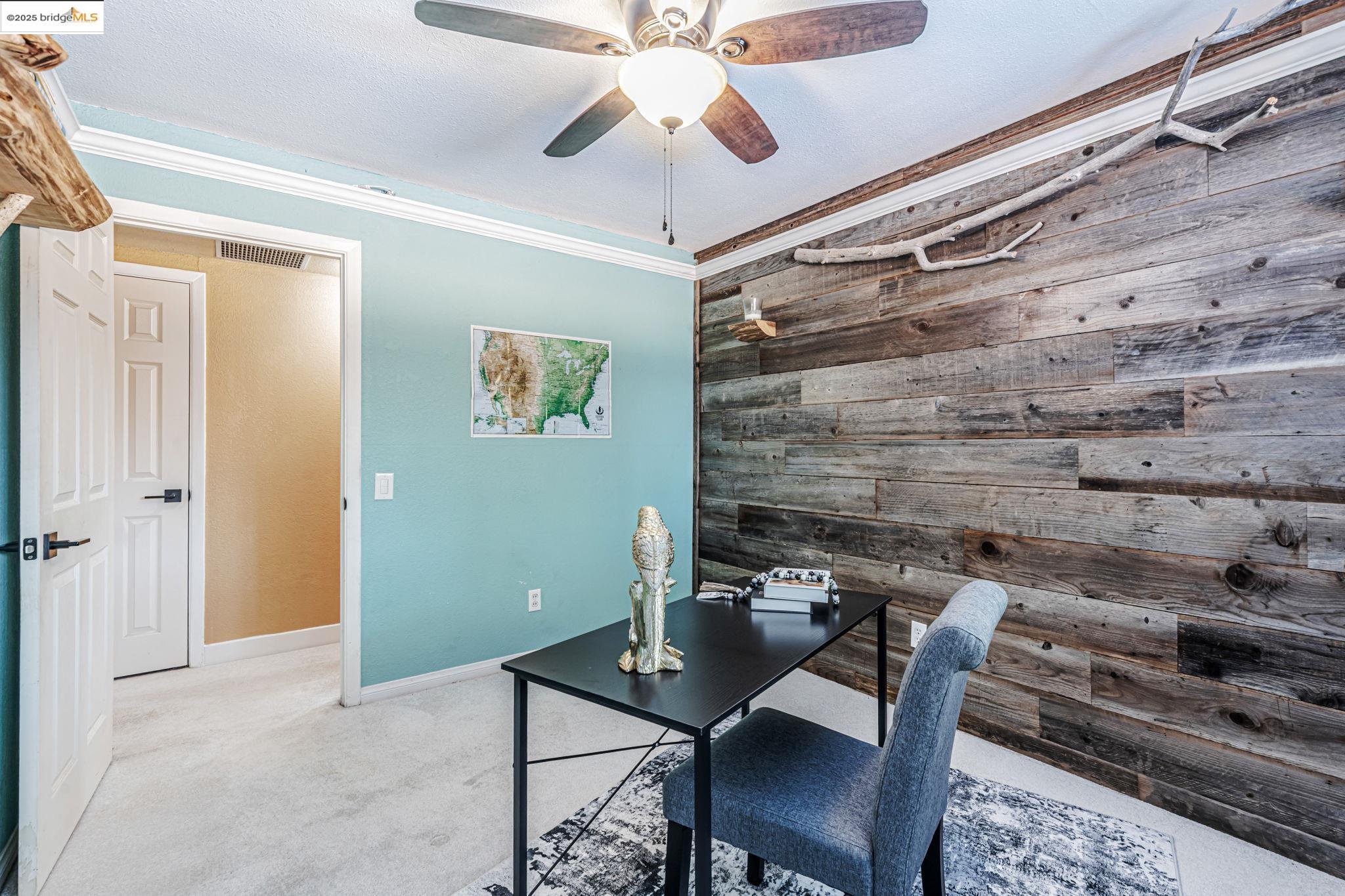 212 Matsqui Rd
