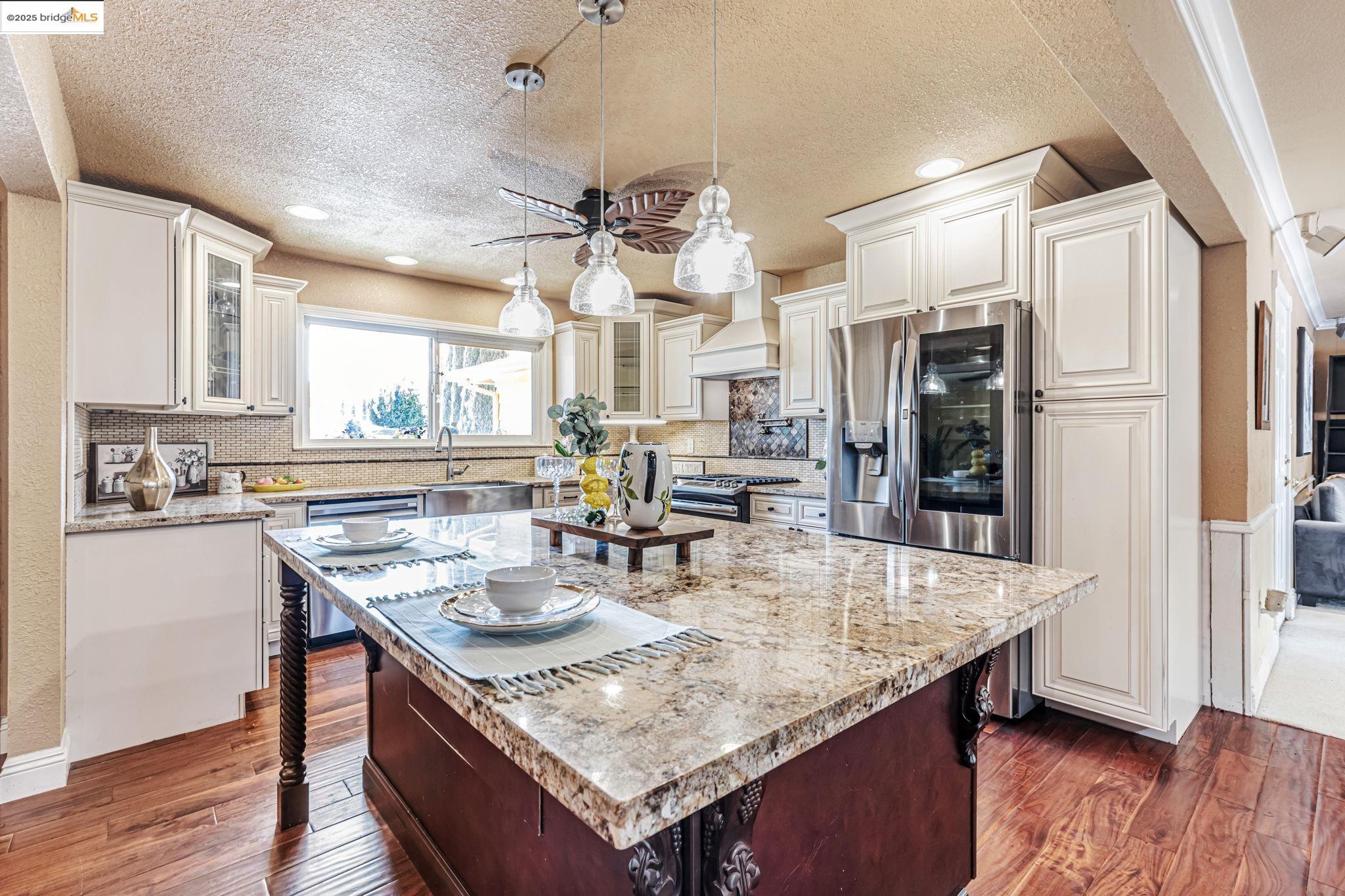 212 Matsqui Rd
