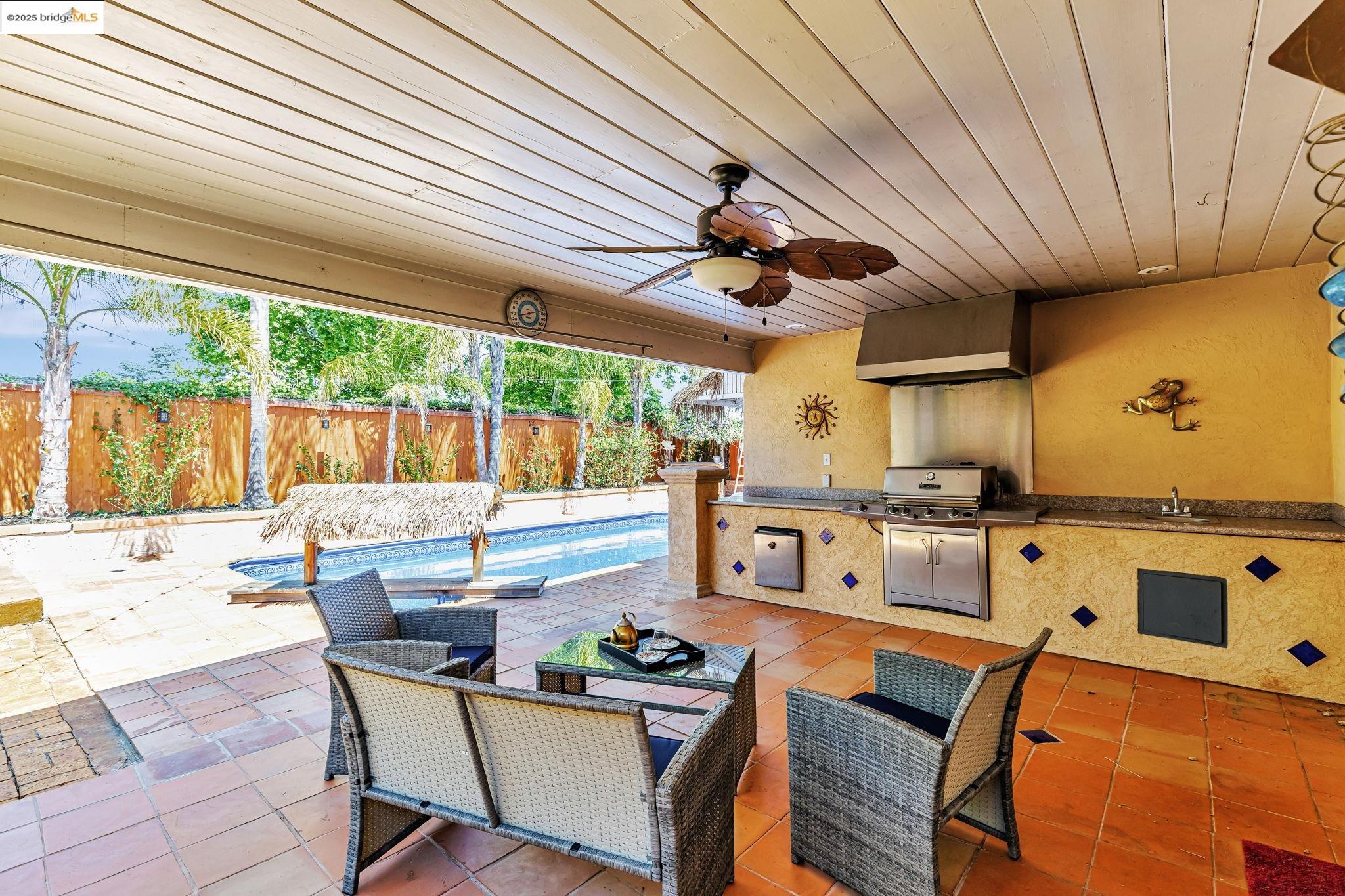 212 Matsqui Rd