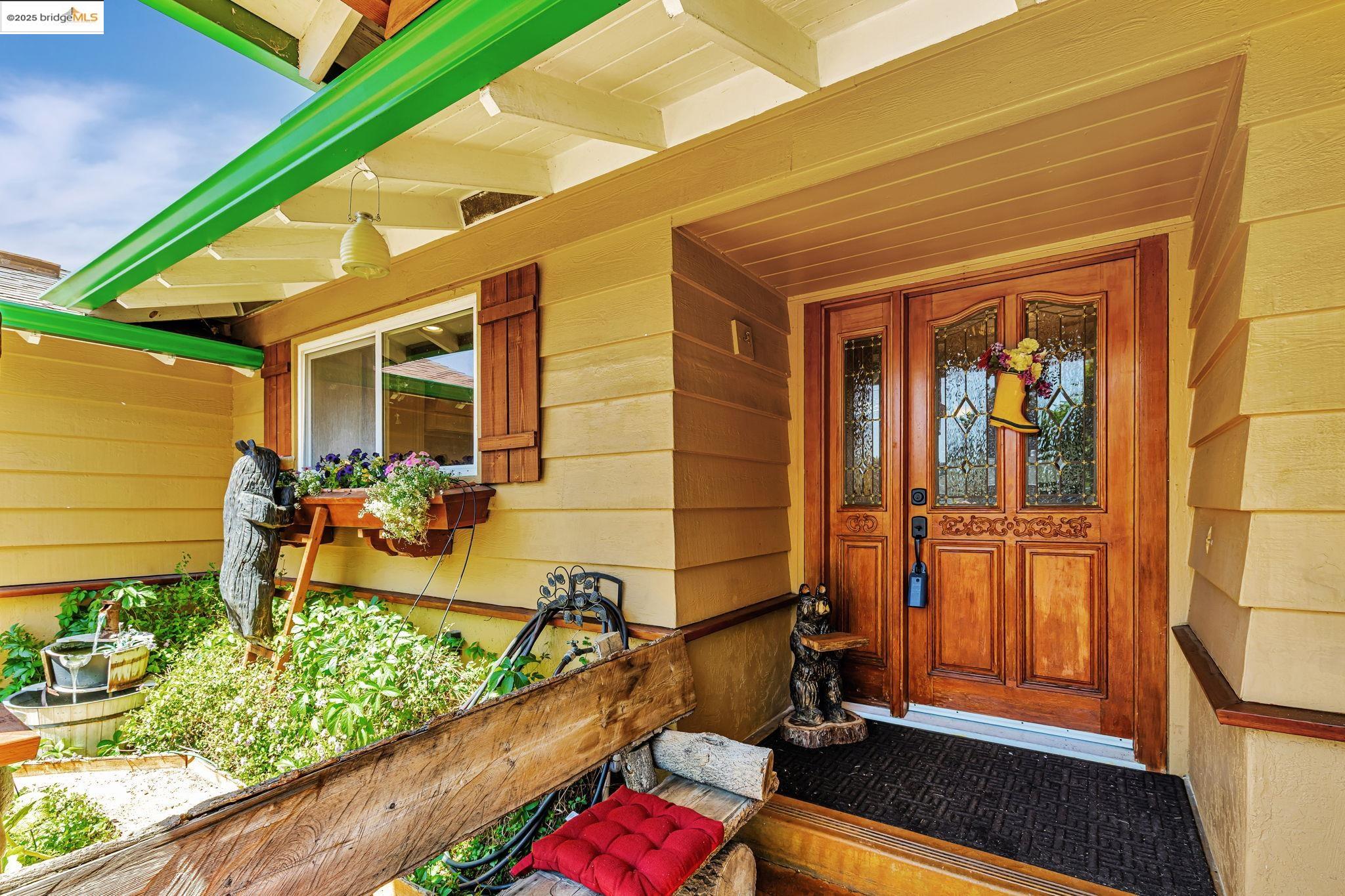 212 Matsqui Rd