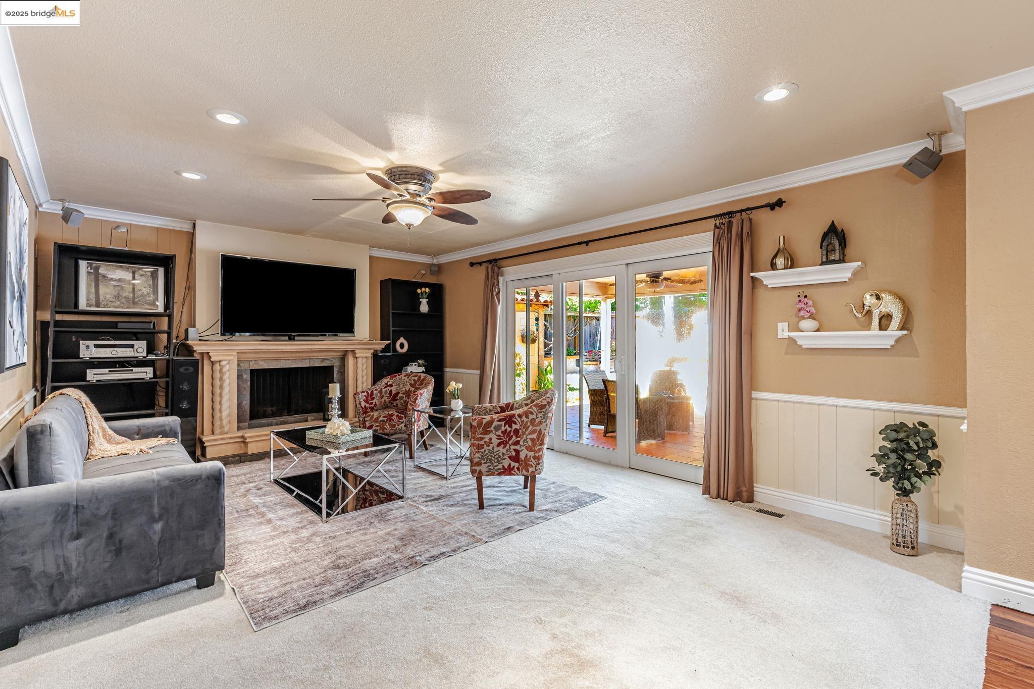 212 Matsqui Rd