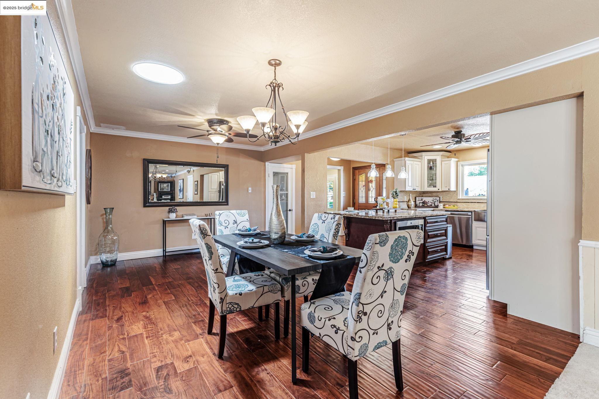 212 Matsqui Rd