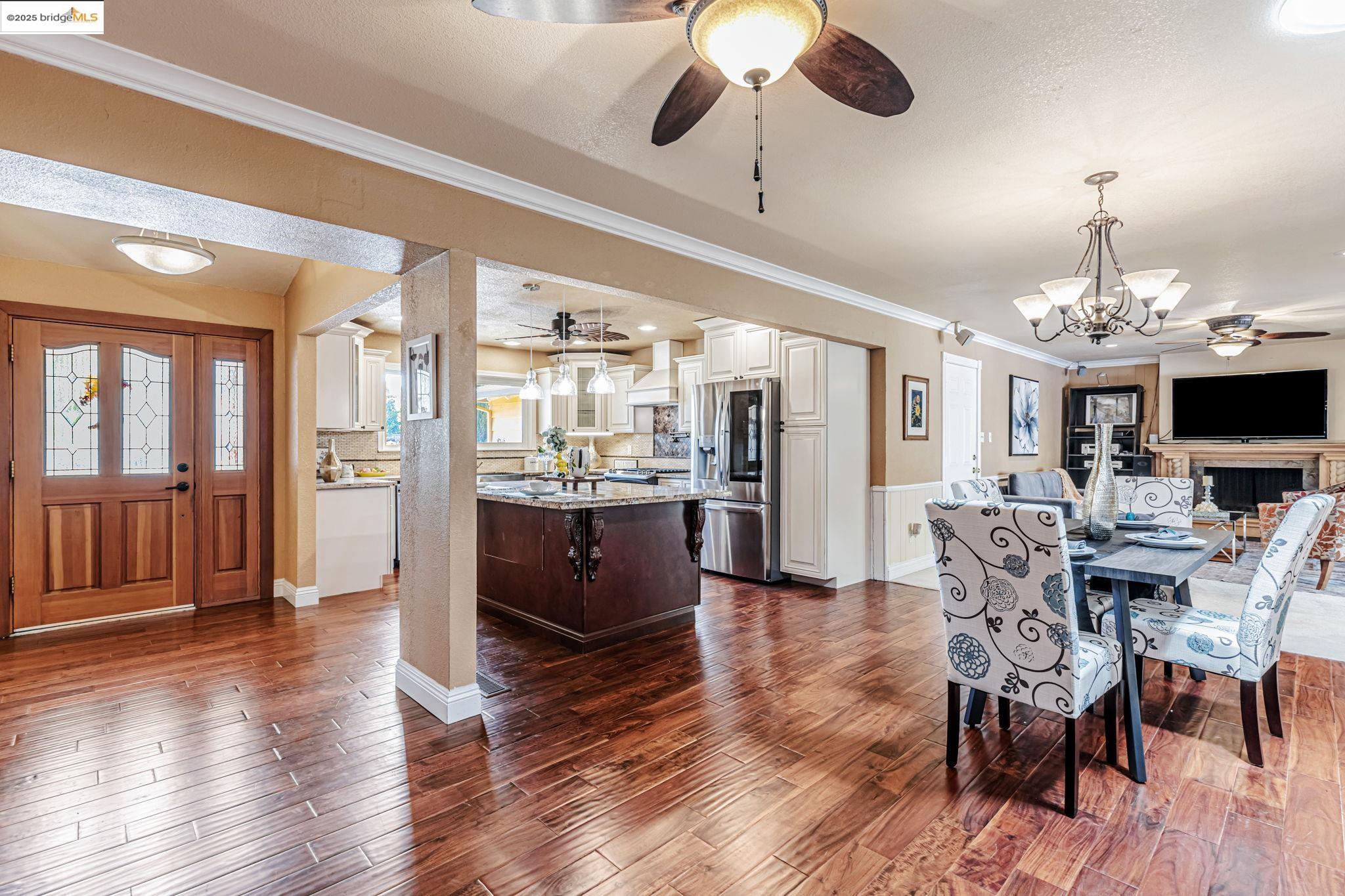 212 Matsqui Rd