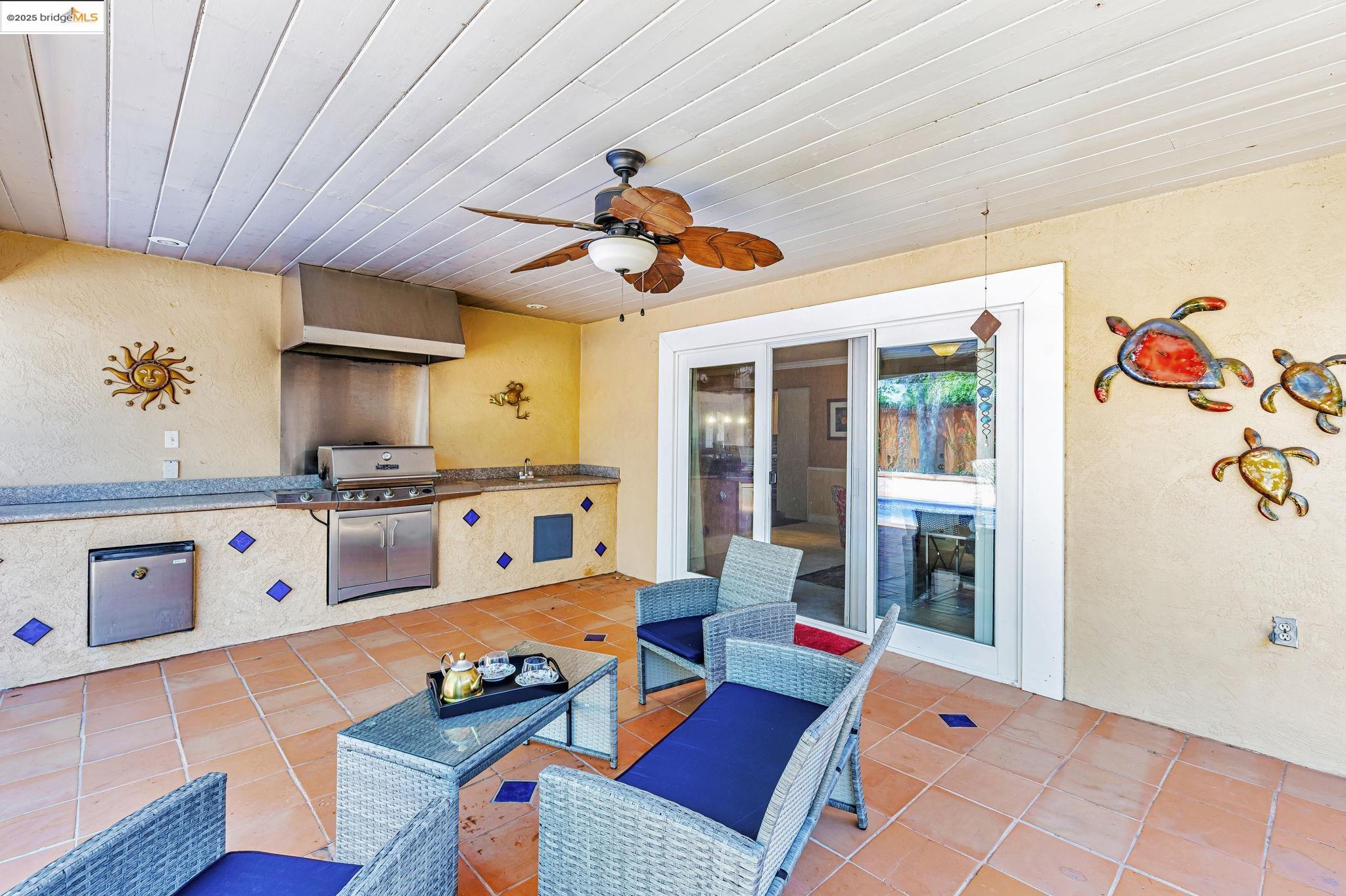 212 Matsqui Rd