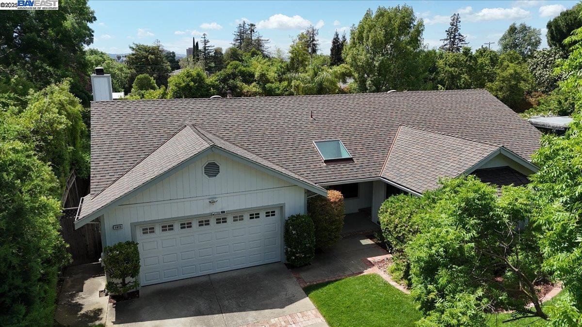 1673 Walnut Heights Lane