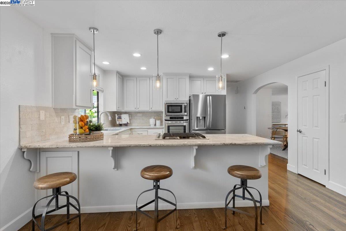 1673 Walnut Heights Lane