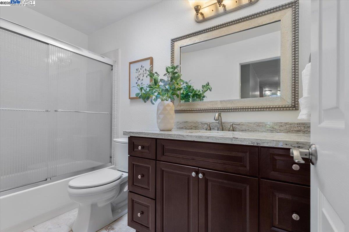 1673 Walnut Heights Lane