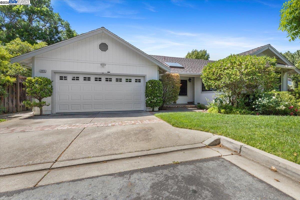 1673 Walnut Heights Lane
