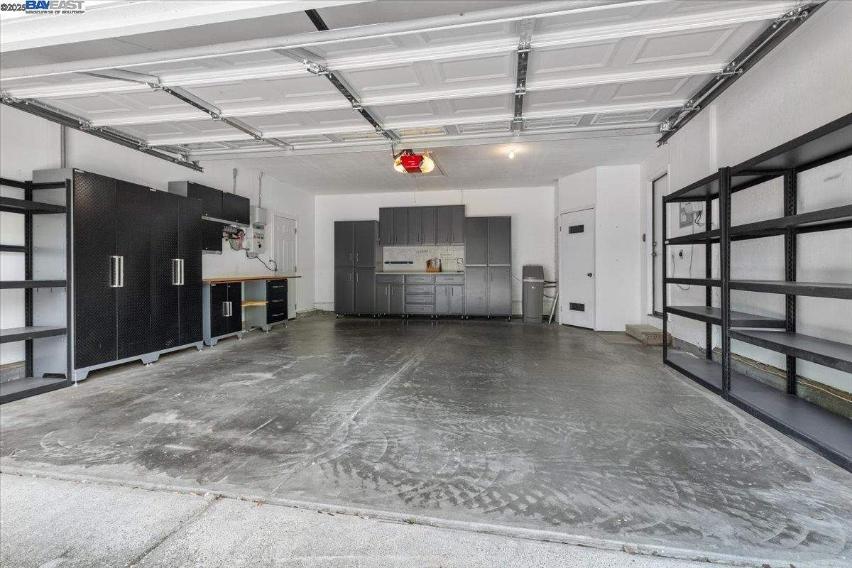 1673 Walnut Heights Lane