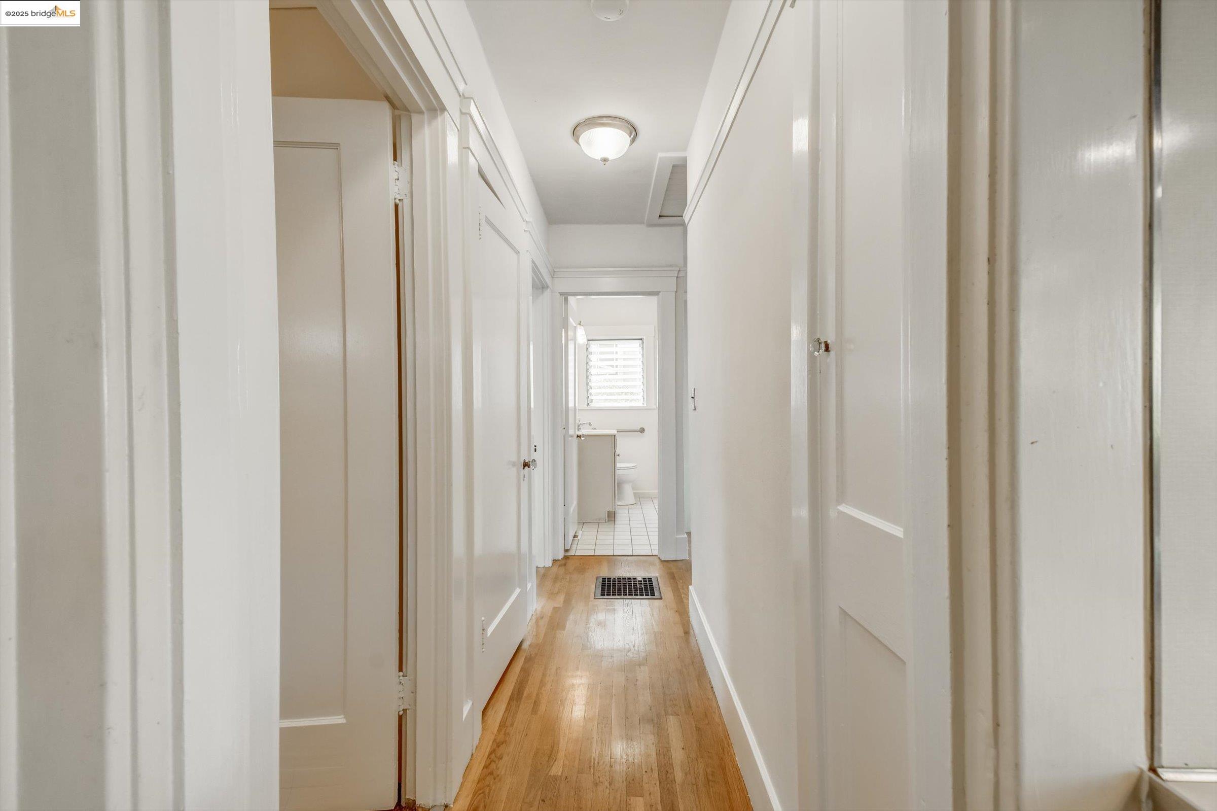 105 Manor Dr