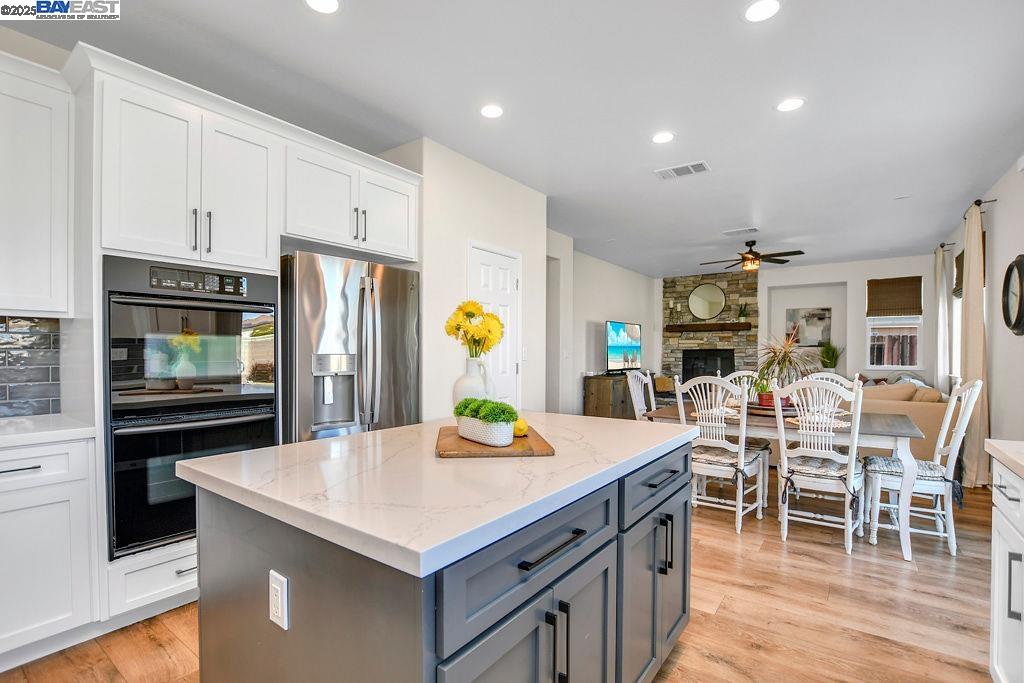 632 Dickinson Ct