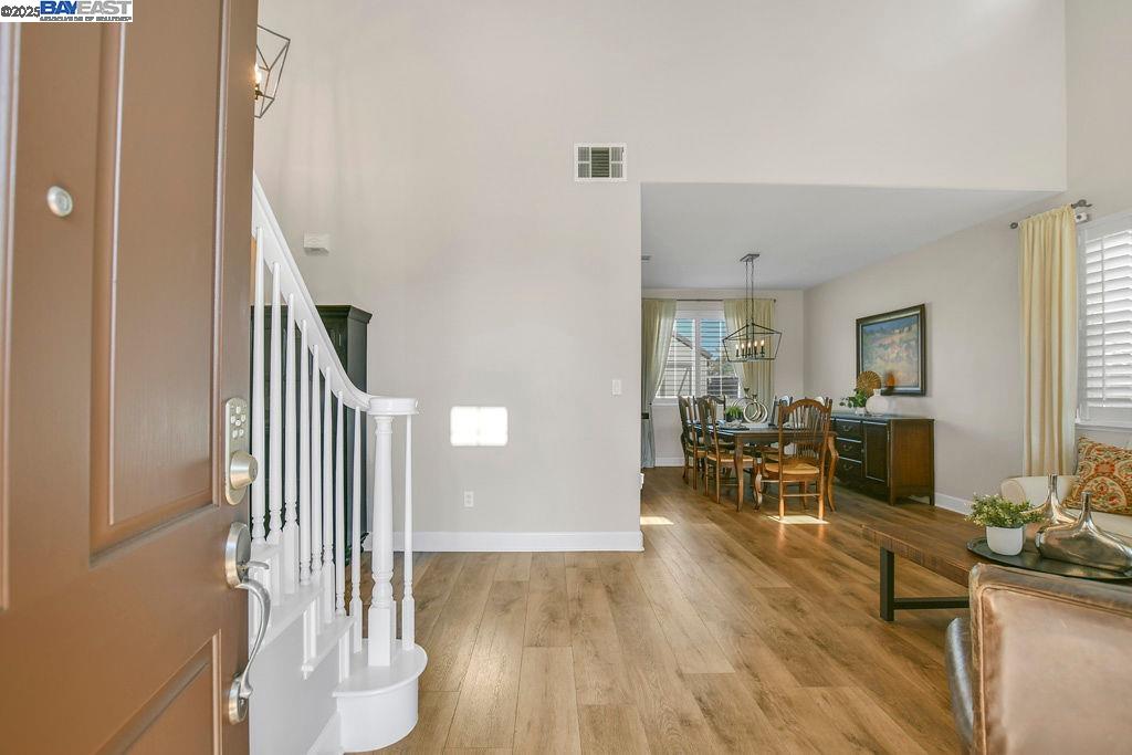 632 Dickinson Ct