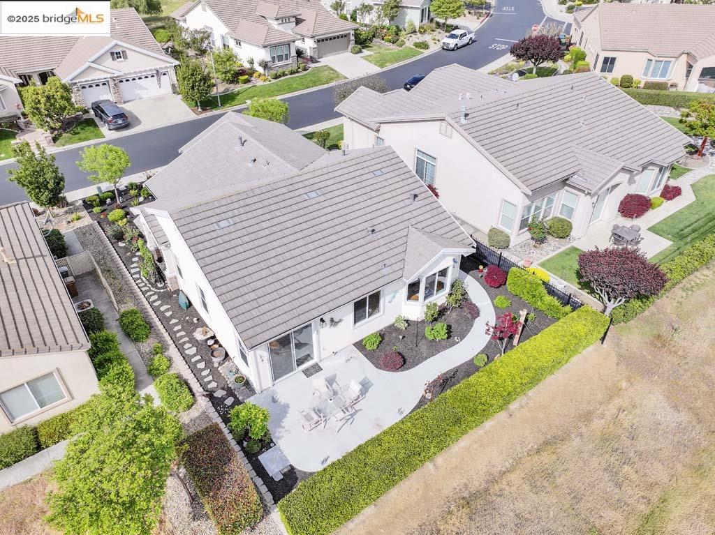 1559 Regent Dr