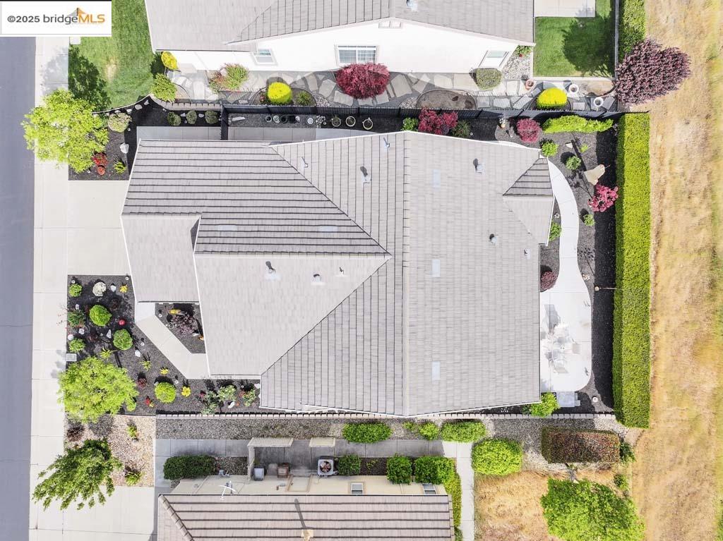 1559 Regent Dr