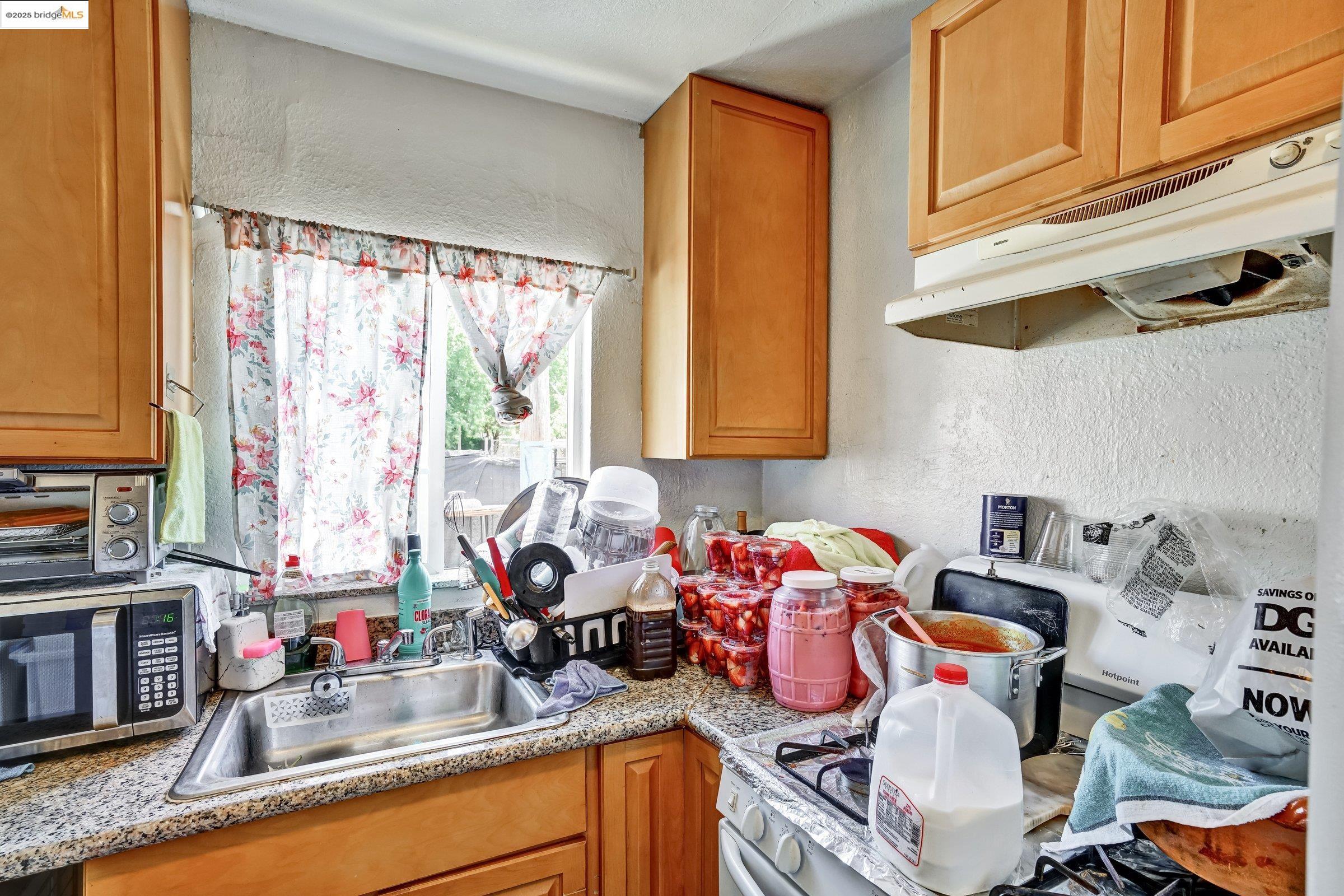 41 Solano Ave