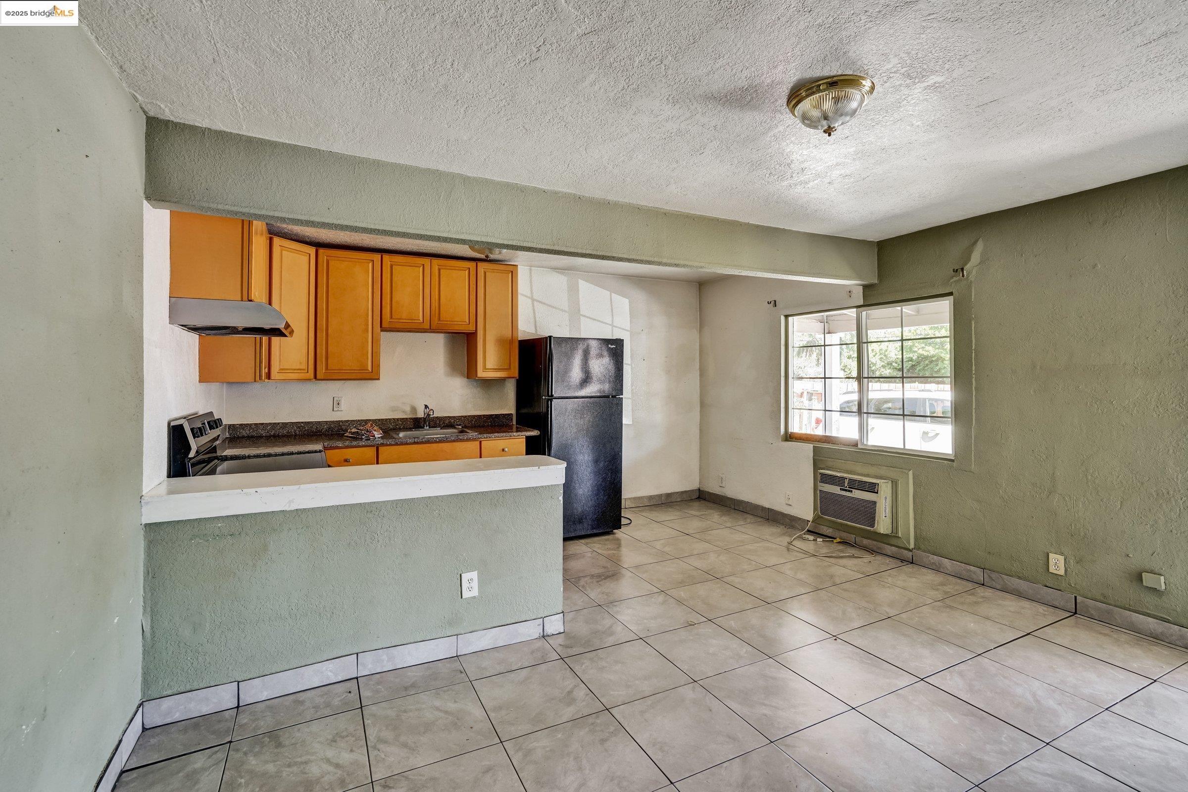 41 Solano Ave