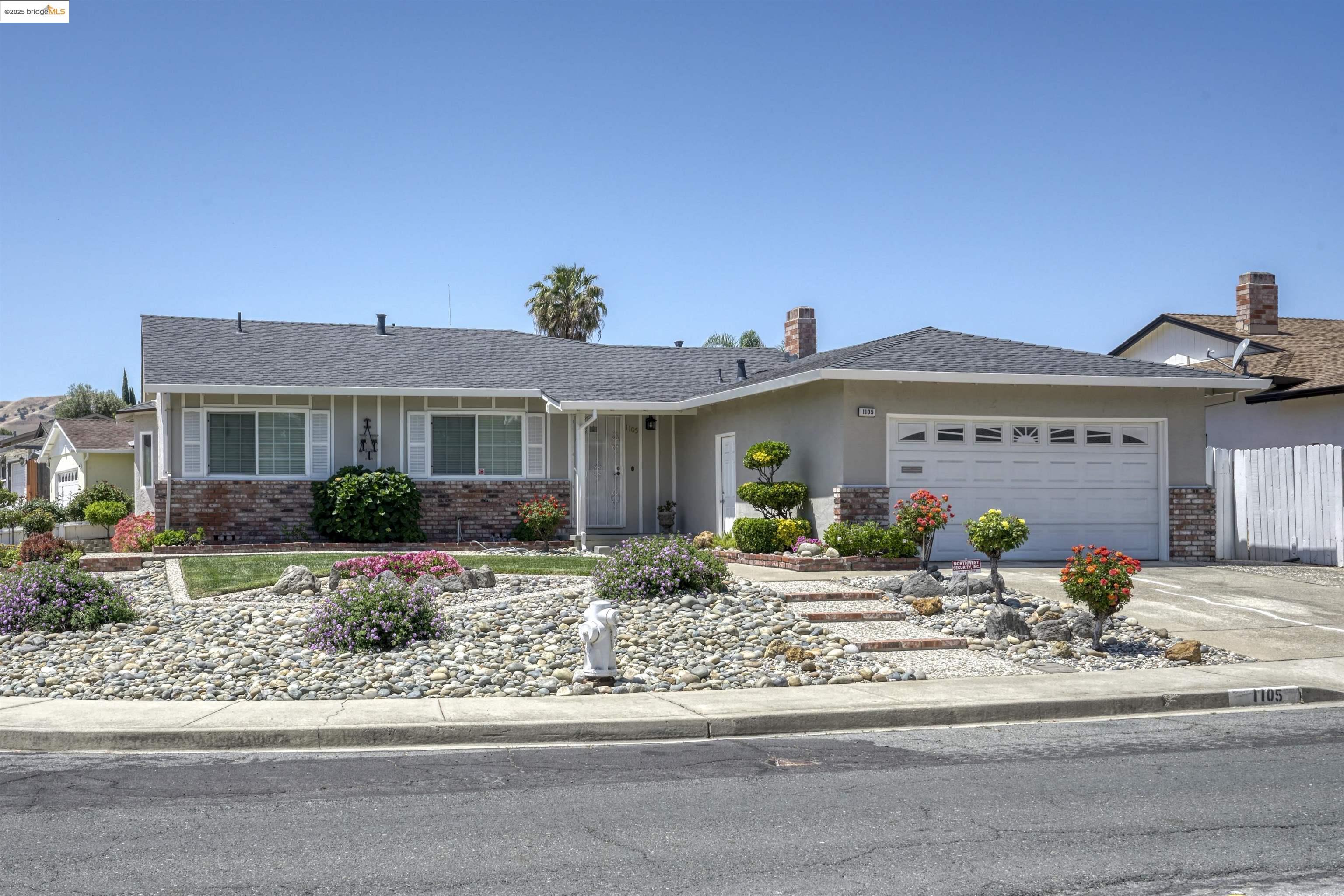 1105 Mission Dr