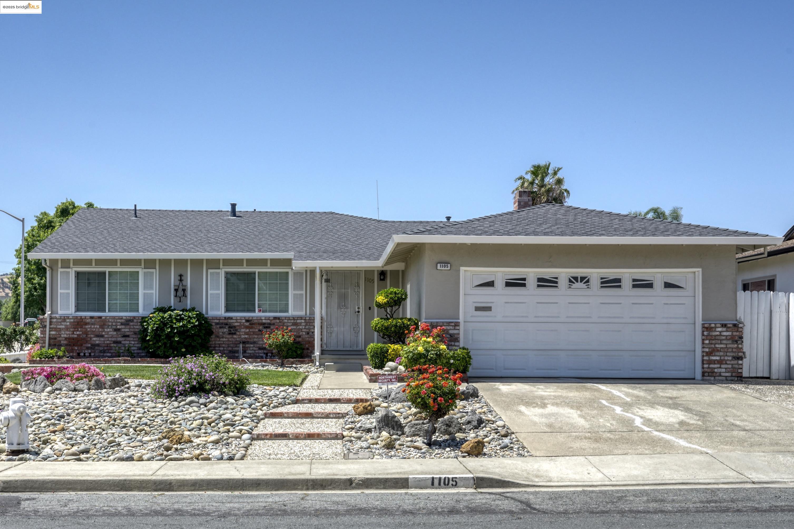 1105 Mission Dr