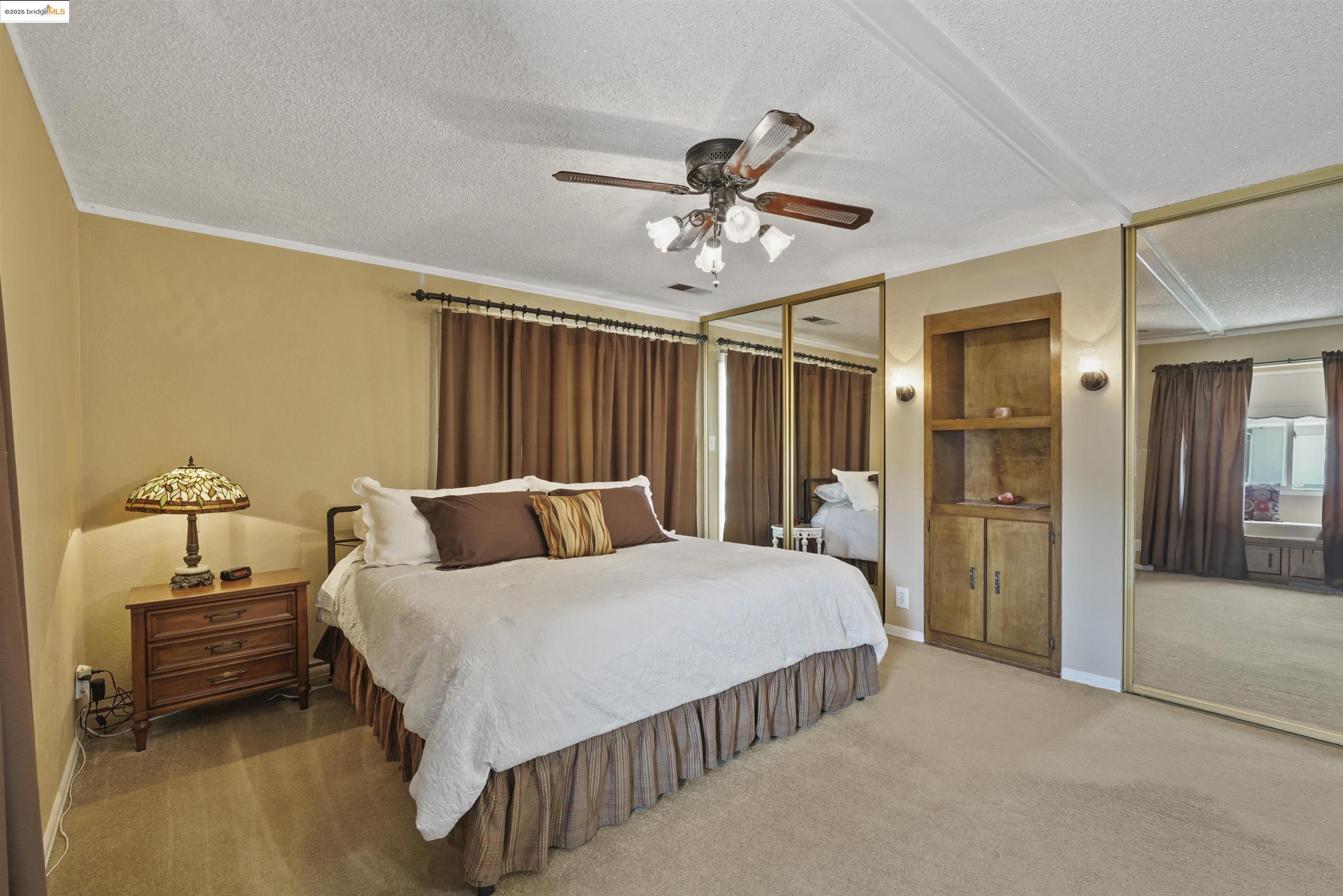 1105 Mission Dr
