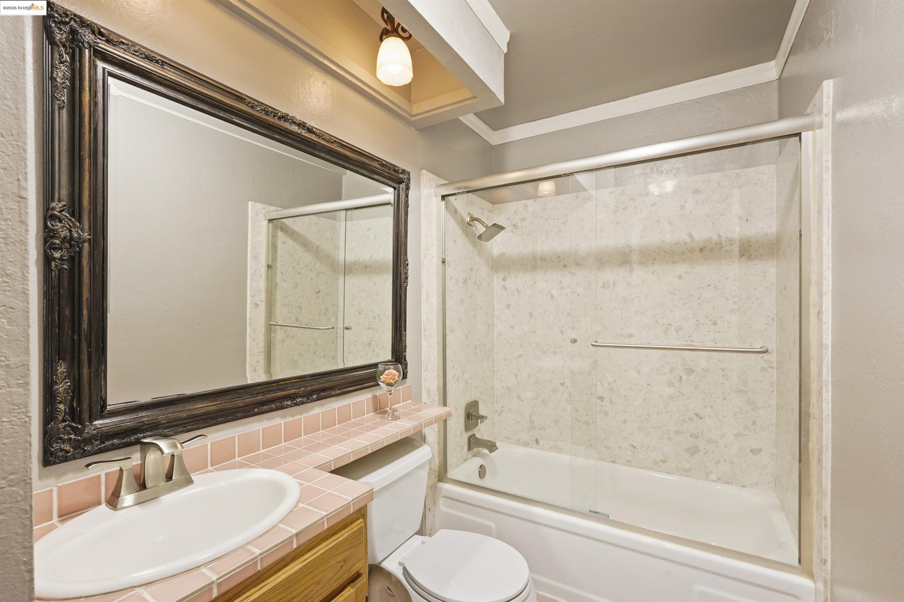 1105 Mission Dr