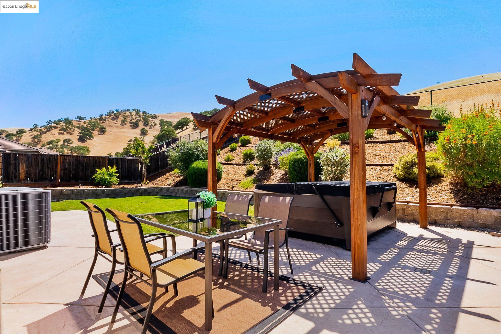 3680 Mallard Ct