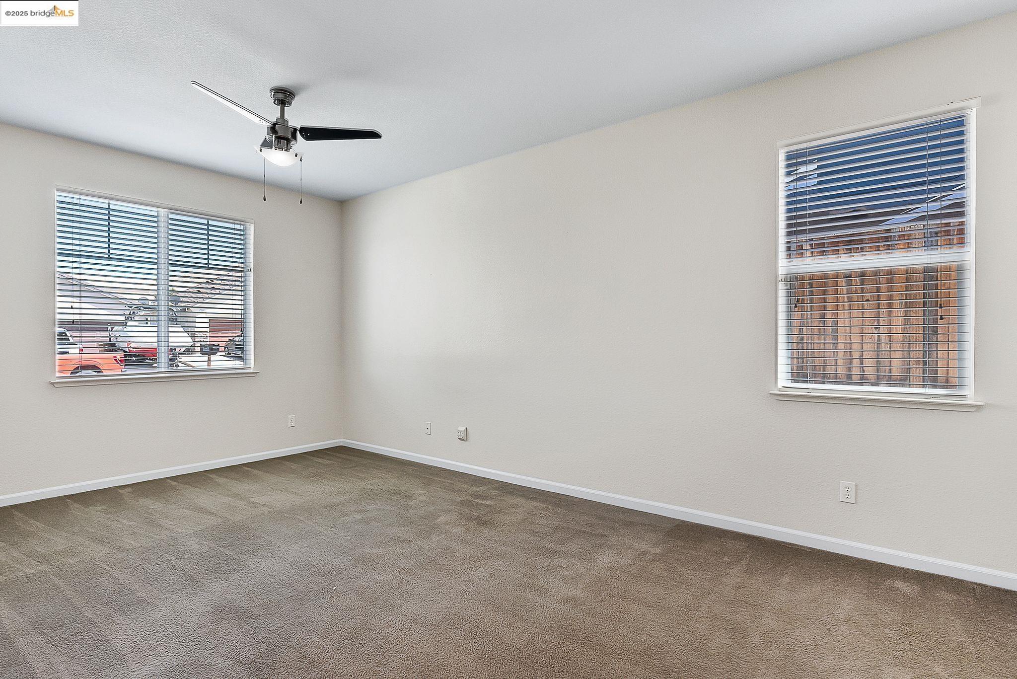 3680 Mallard Ct