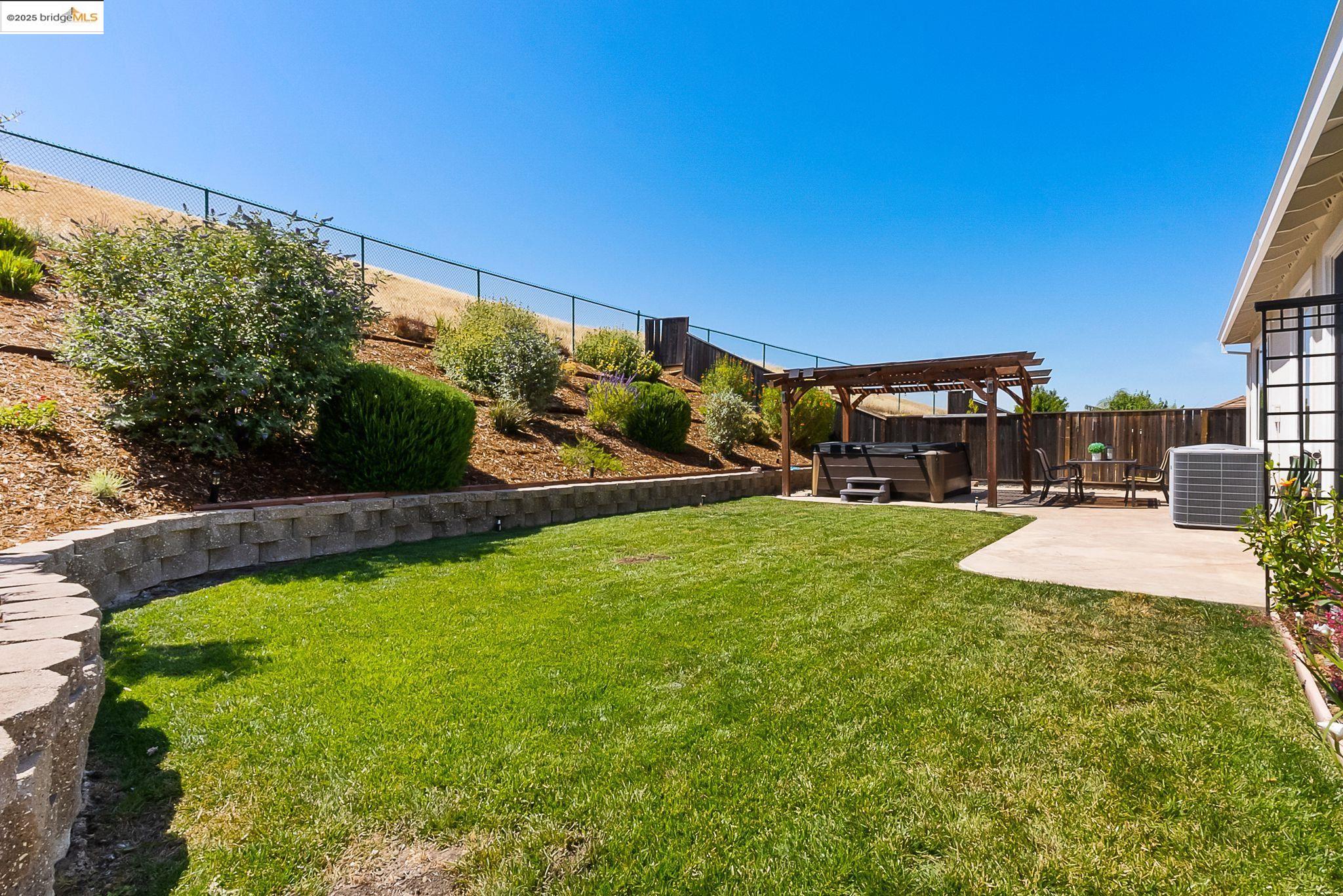 3680 Mallard Ct