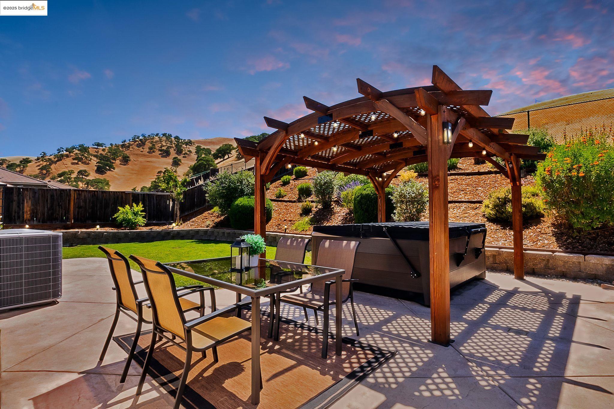 3680 Mallard Ct