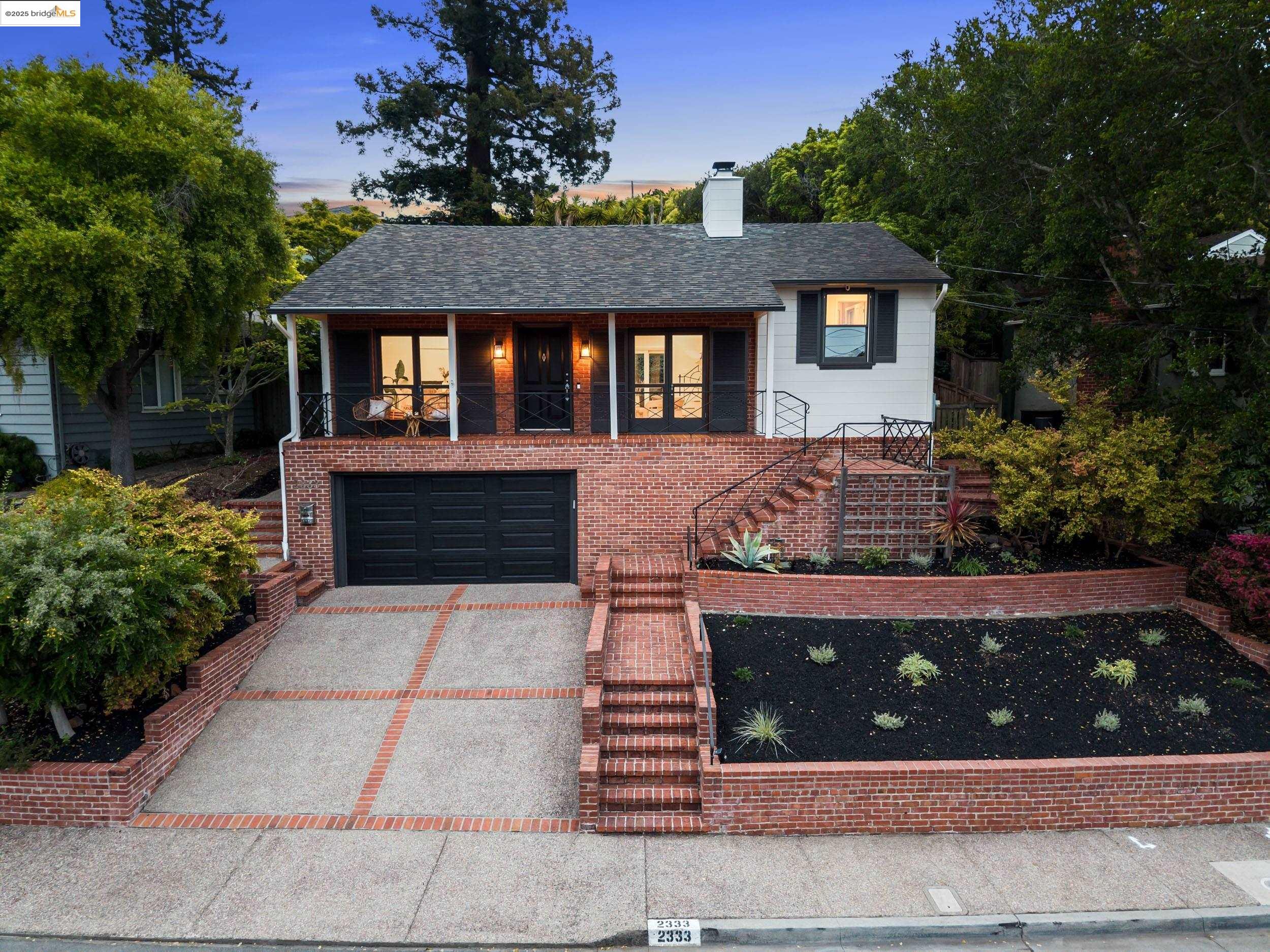 2333 Leimert Blvd