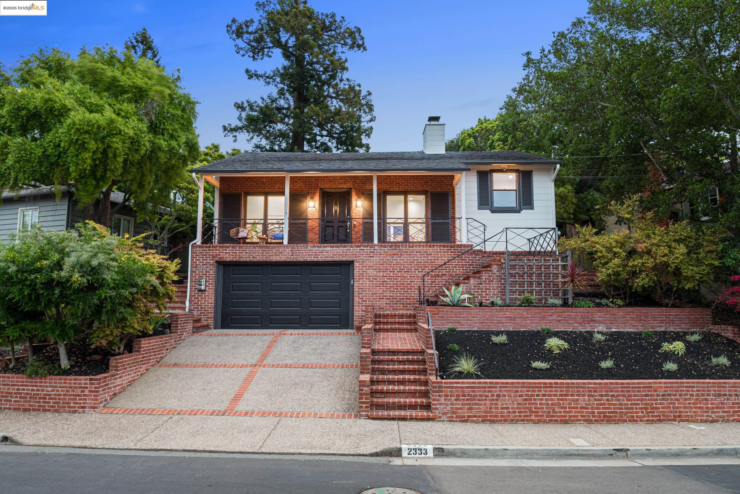 2333 Leimert Blvd