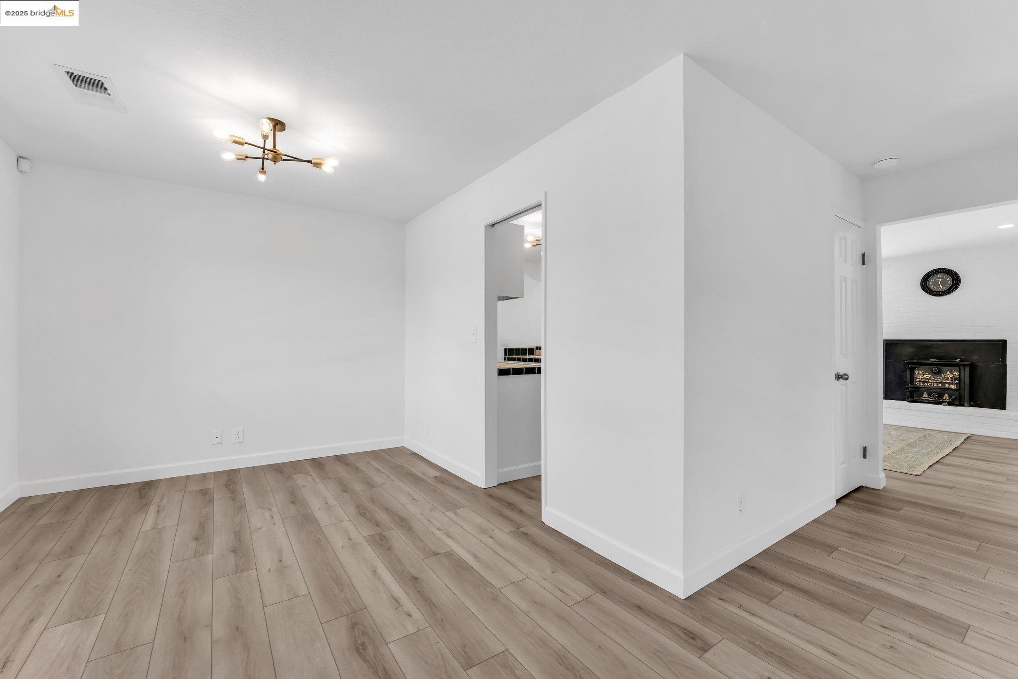 2673 Mendocino
