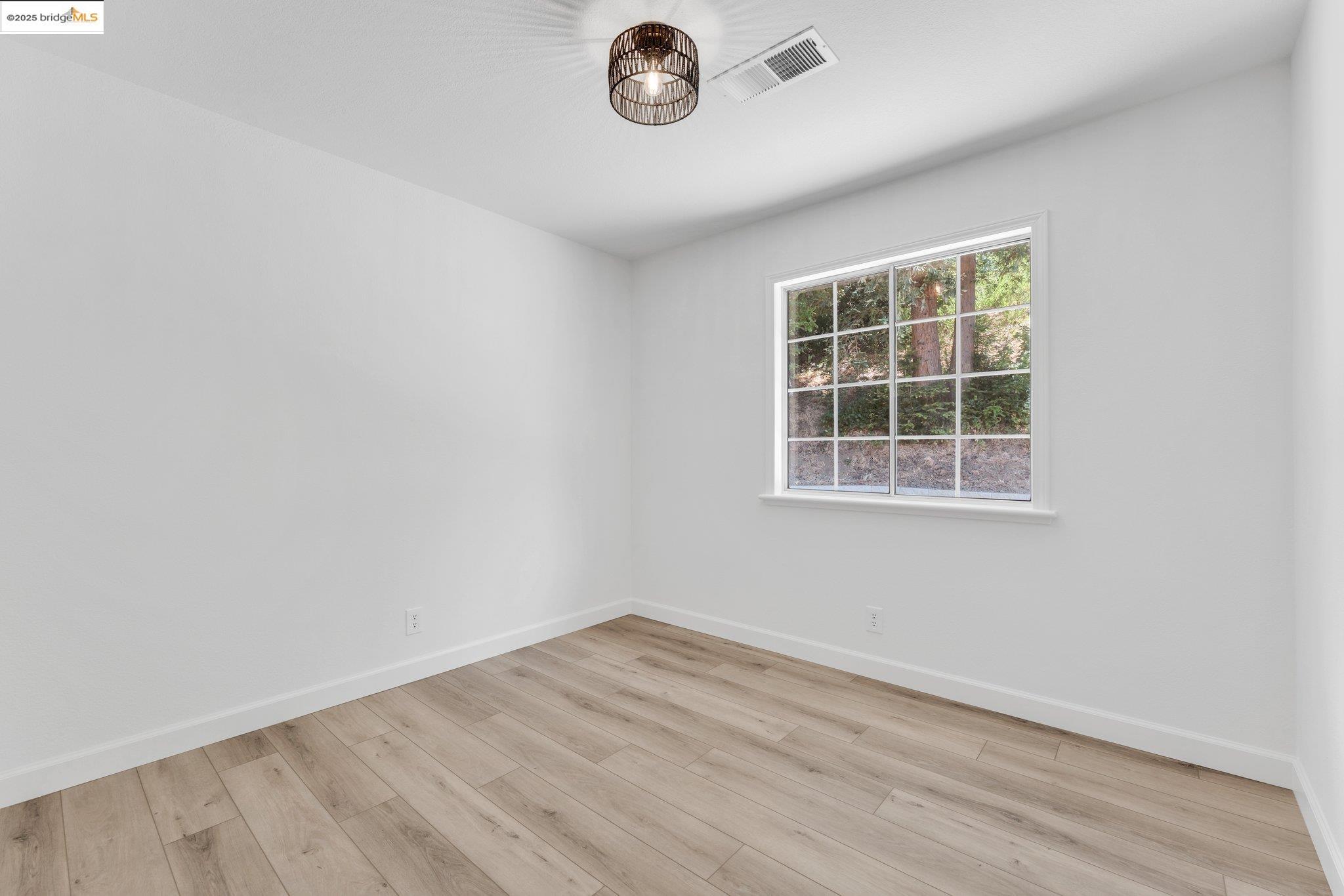 2673 Mendocino