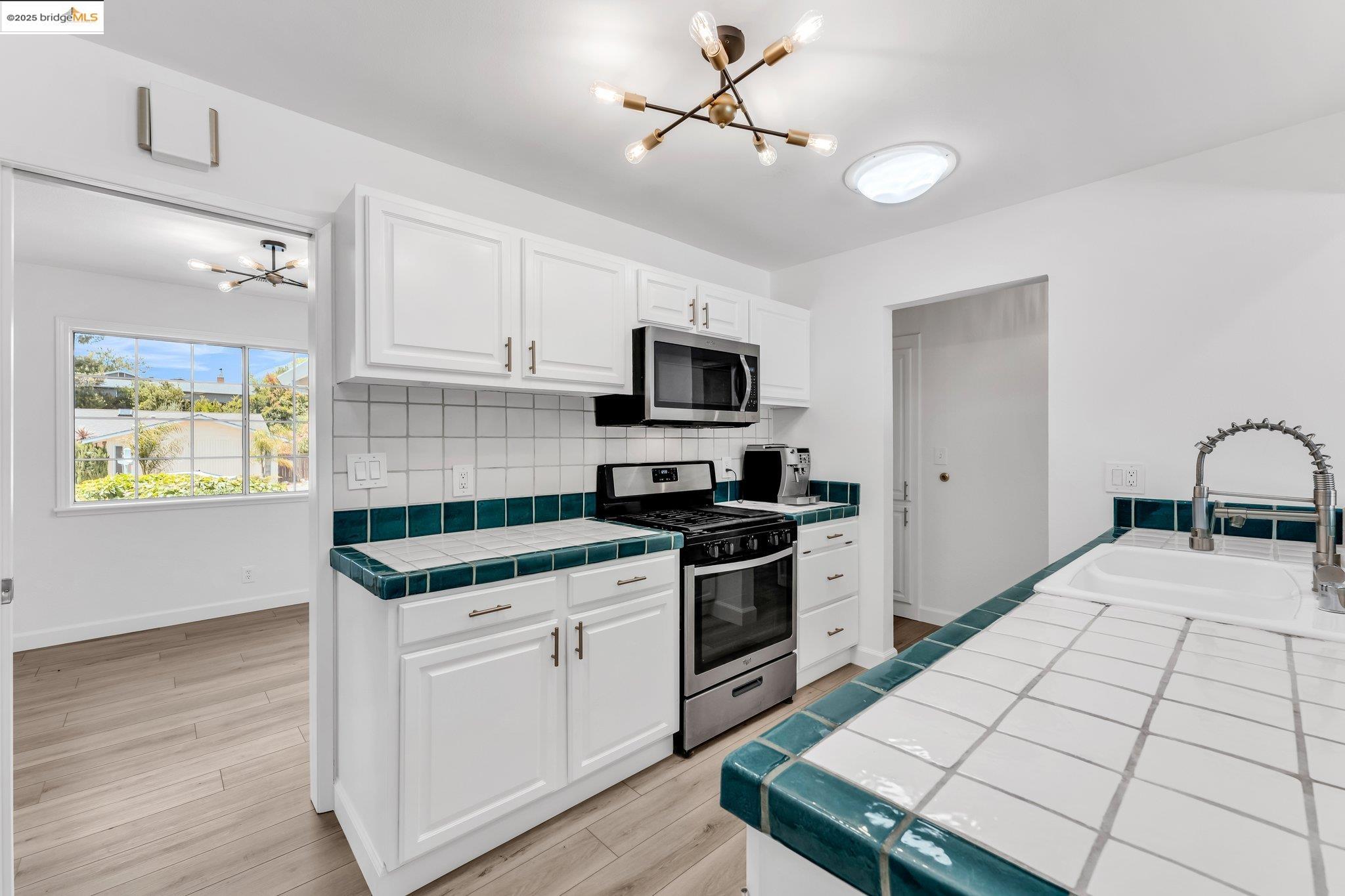 2673 Mendocino