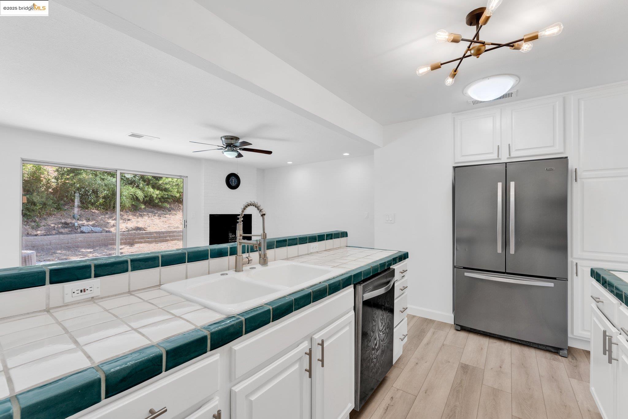 2673 Mendocino