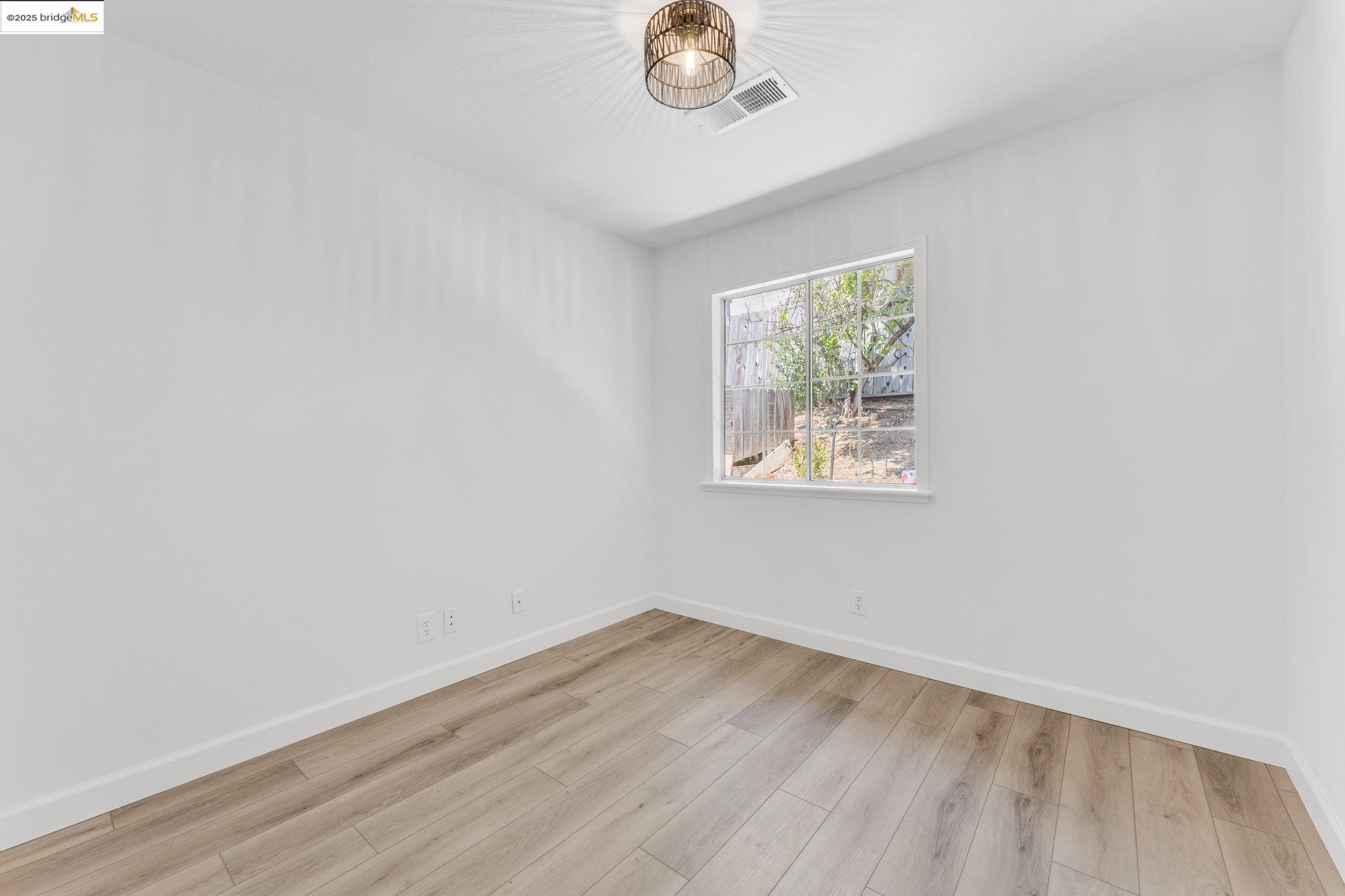 2673 Mendocino