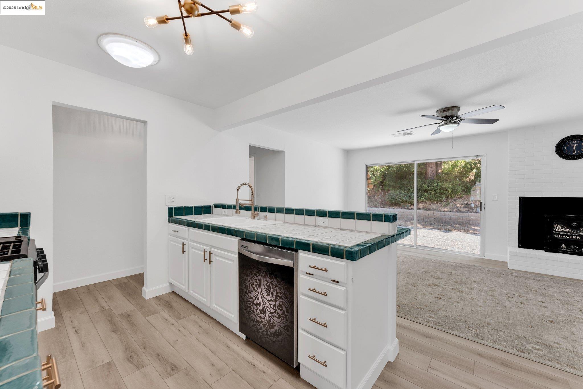 2673 Mendocino