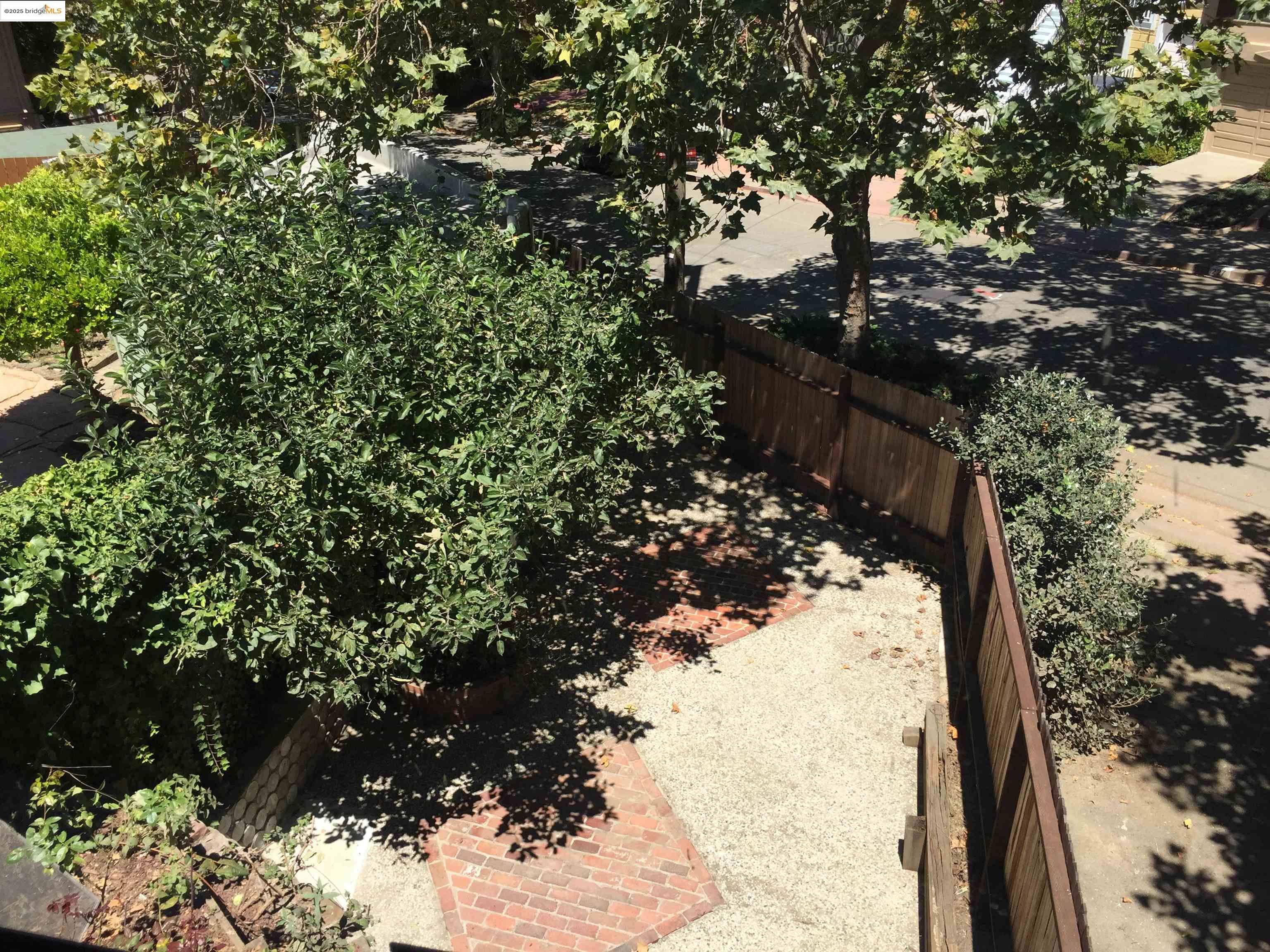 1137 Oakland Avenue