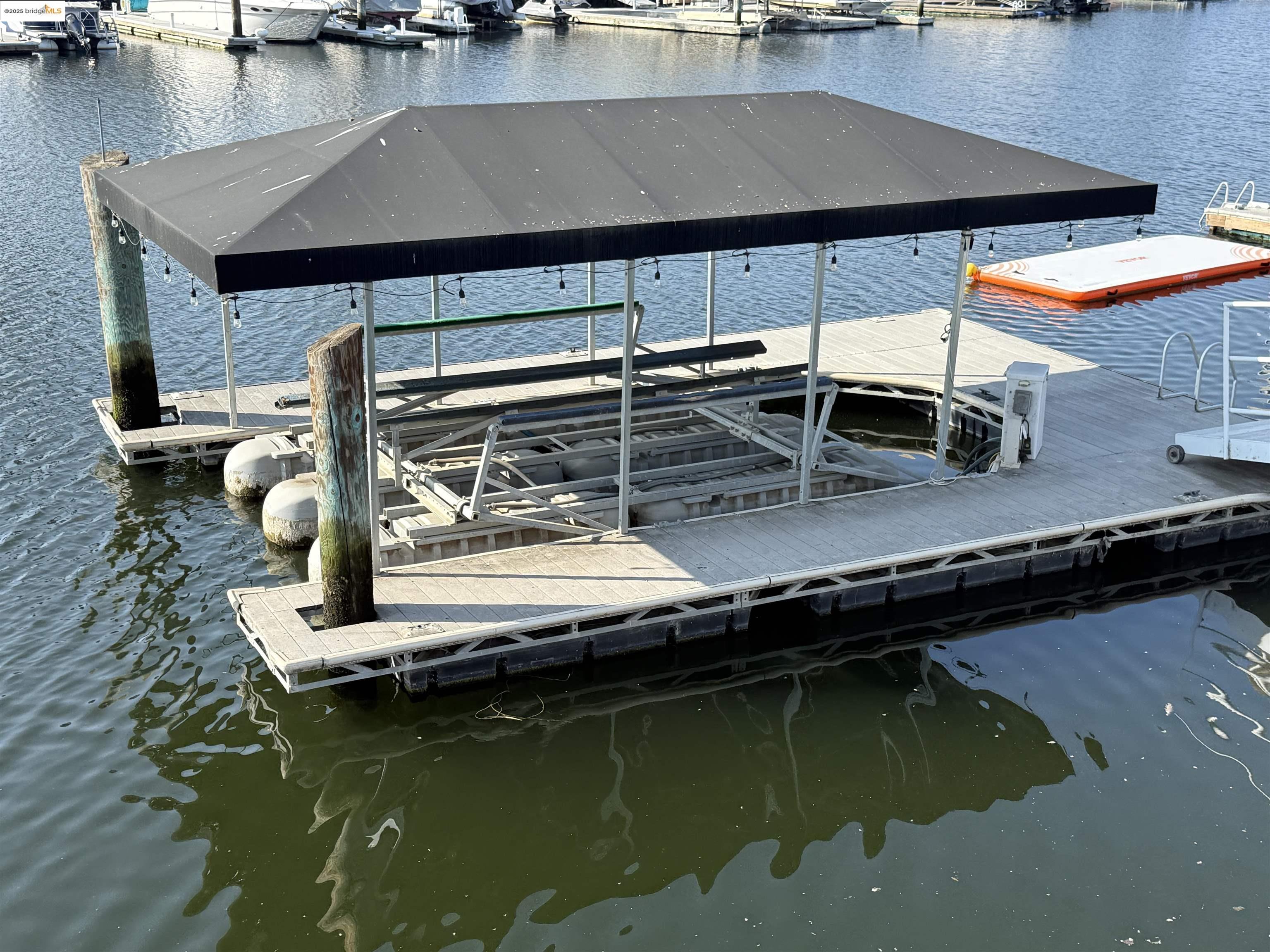 301 Discovery Bay Blvd